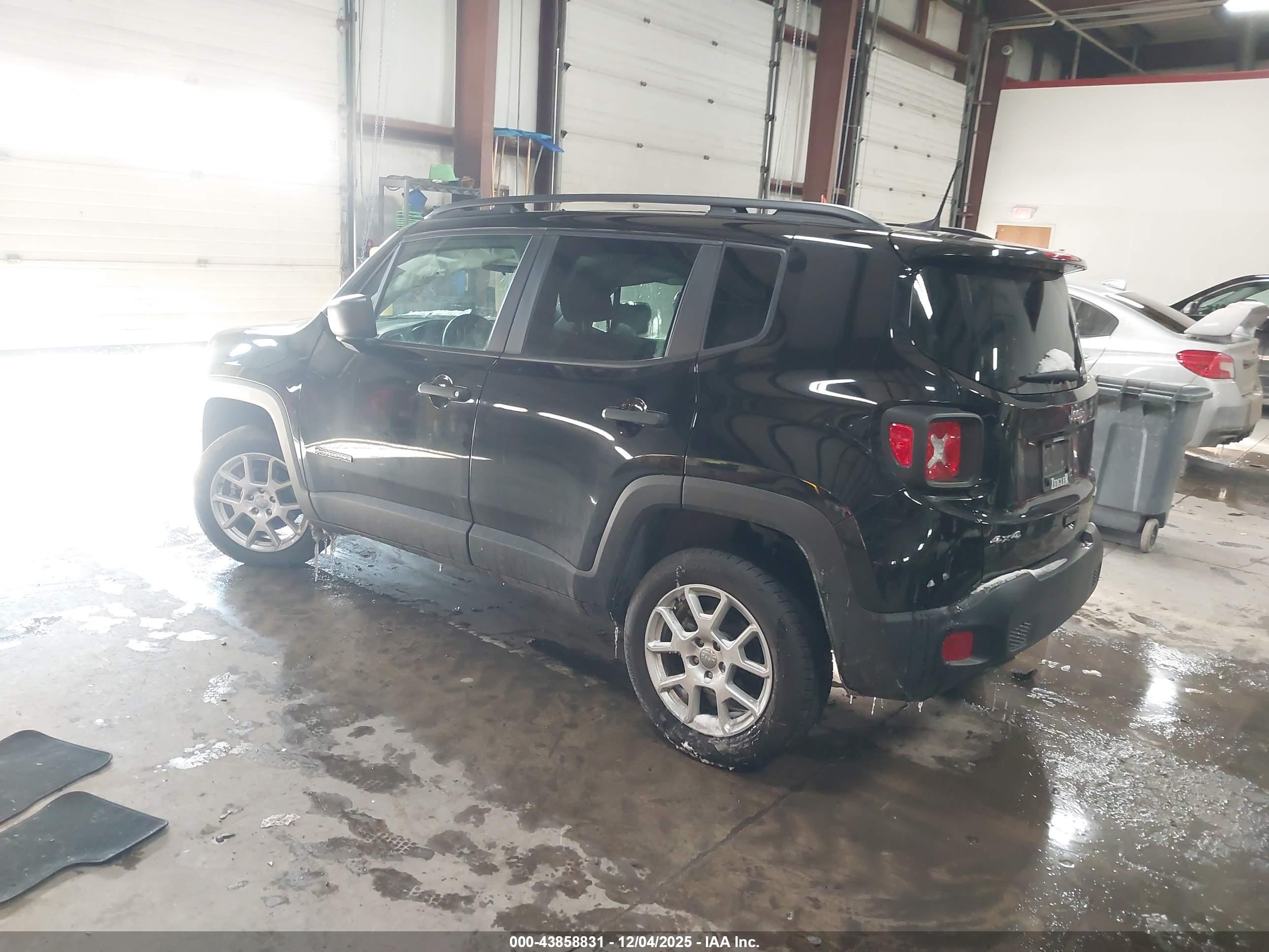 JEEP RENEGADE image 3