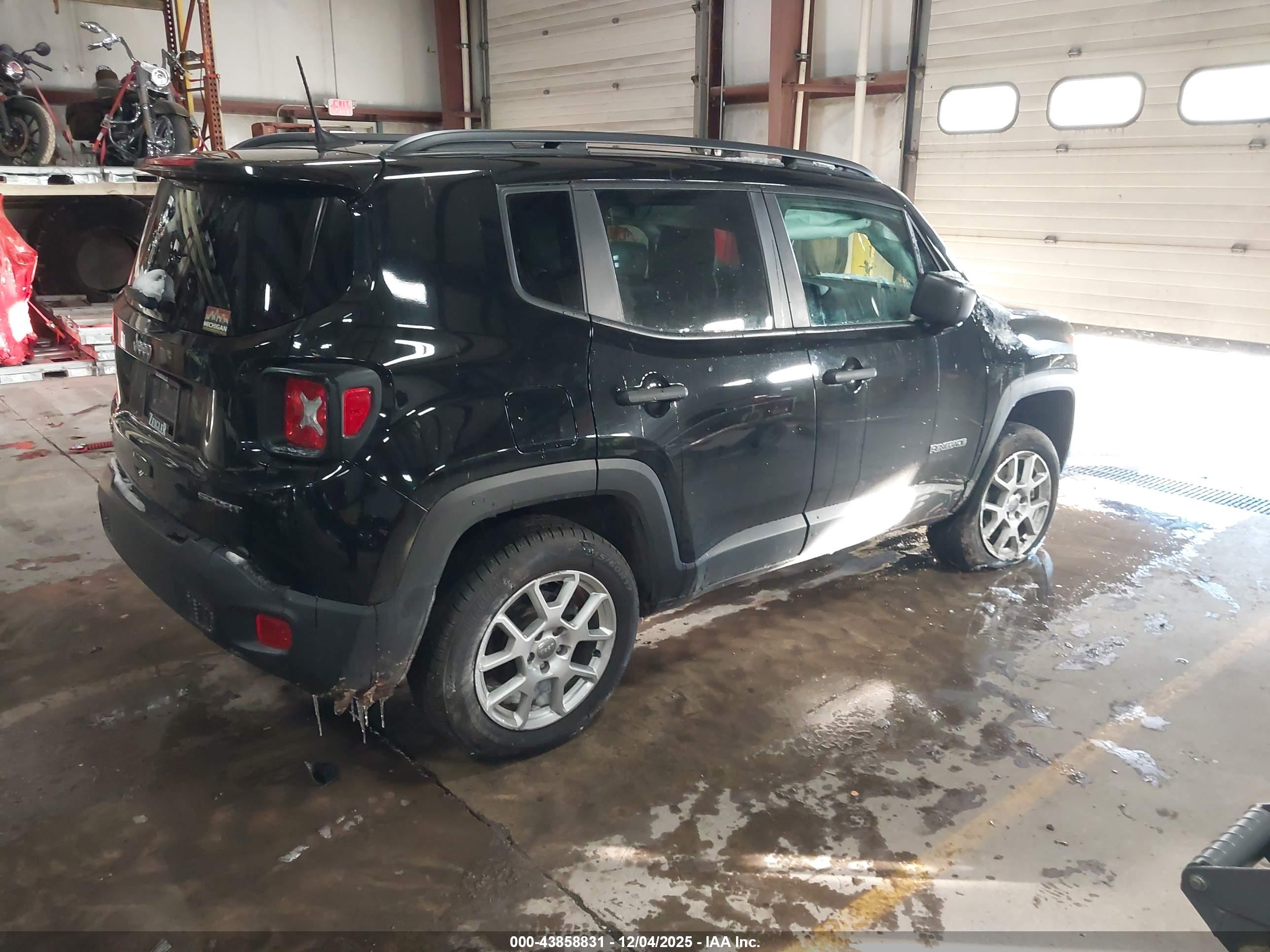 JEEP RENEGADE image 4