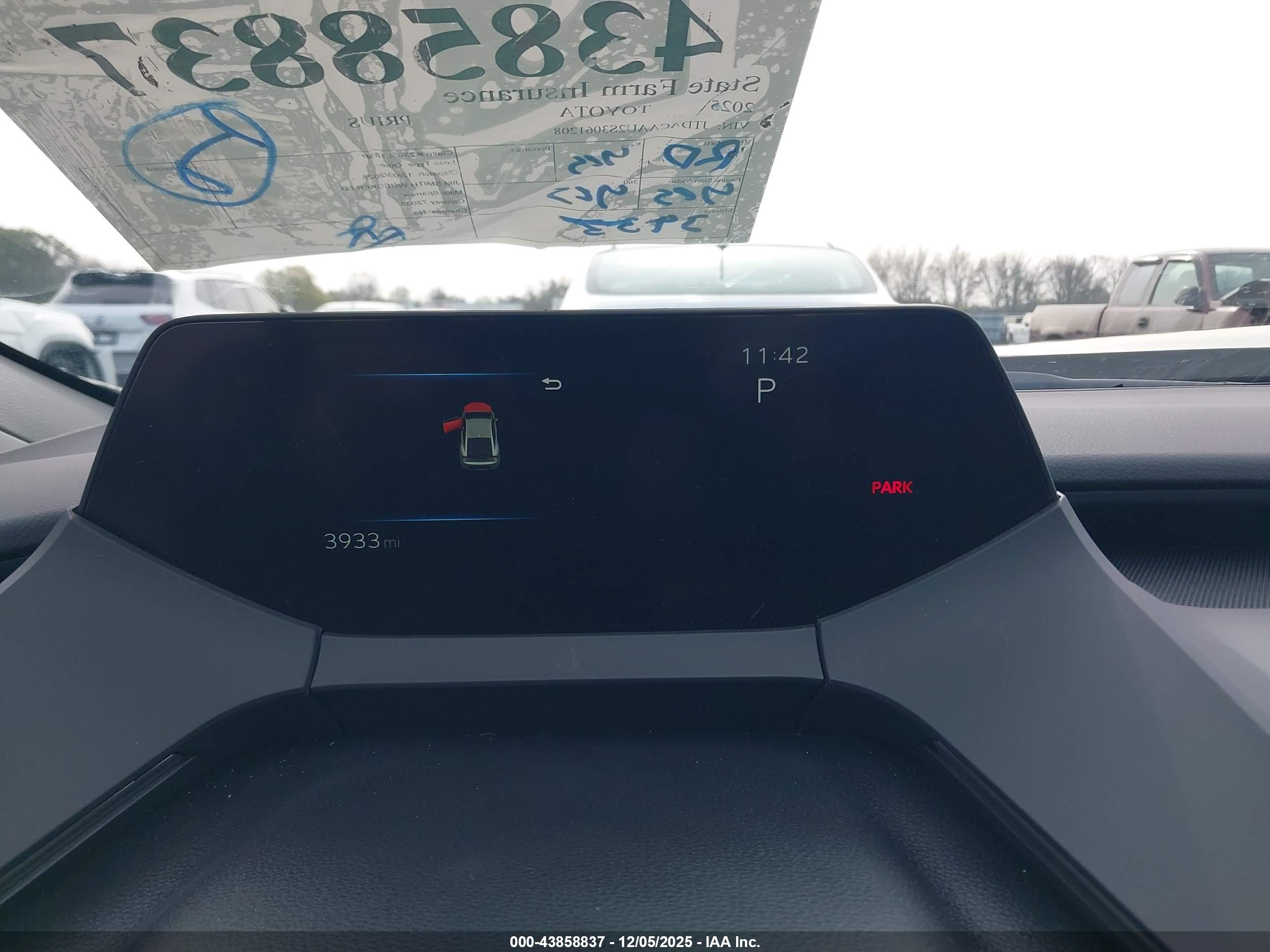 TOYOTA PRIUS image 7