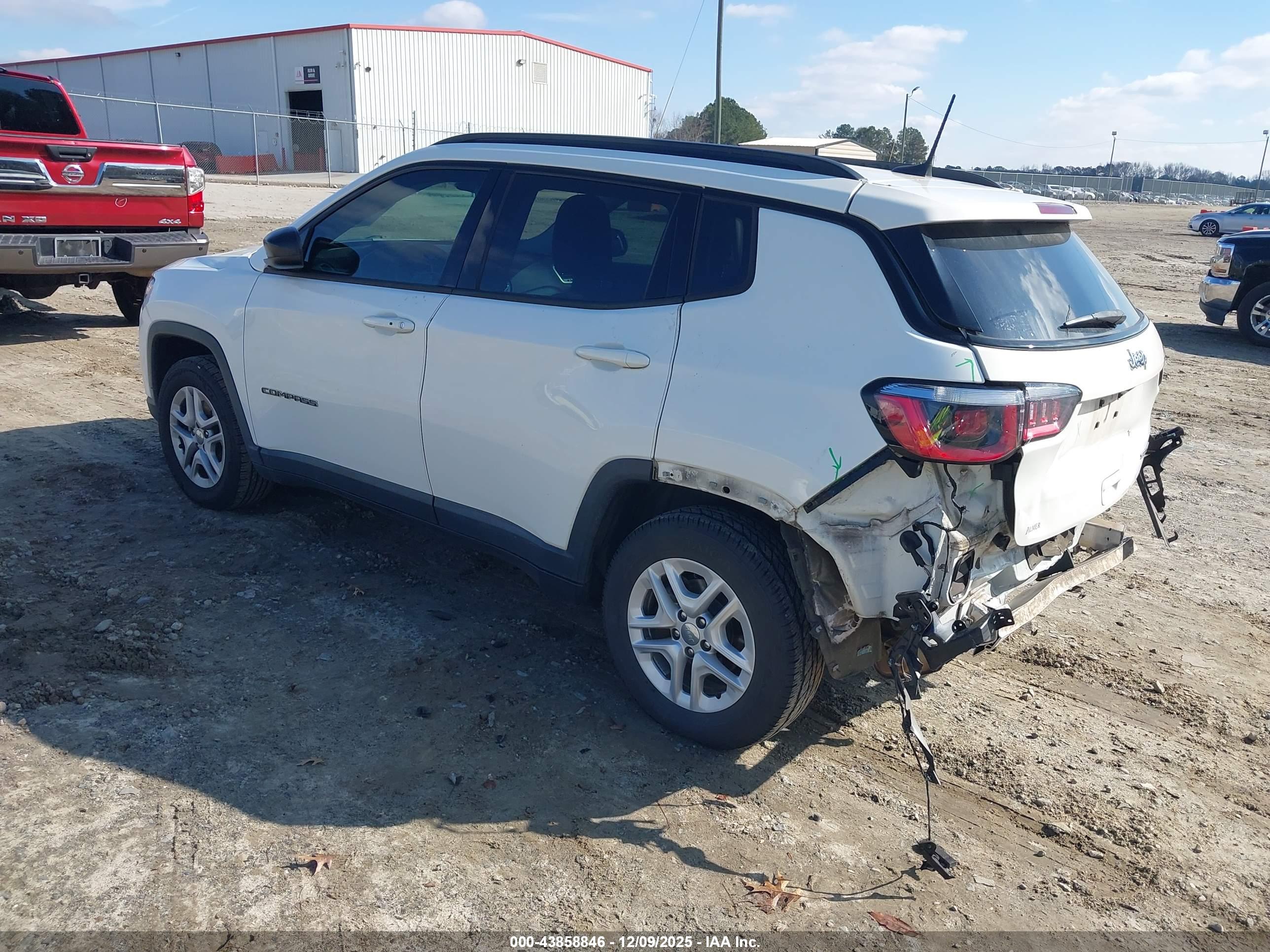 JEEP COMPASS image 3