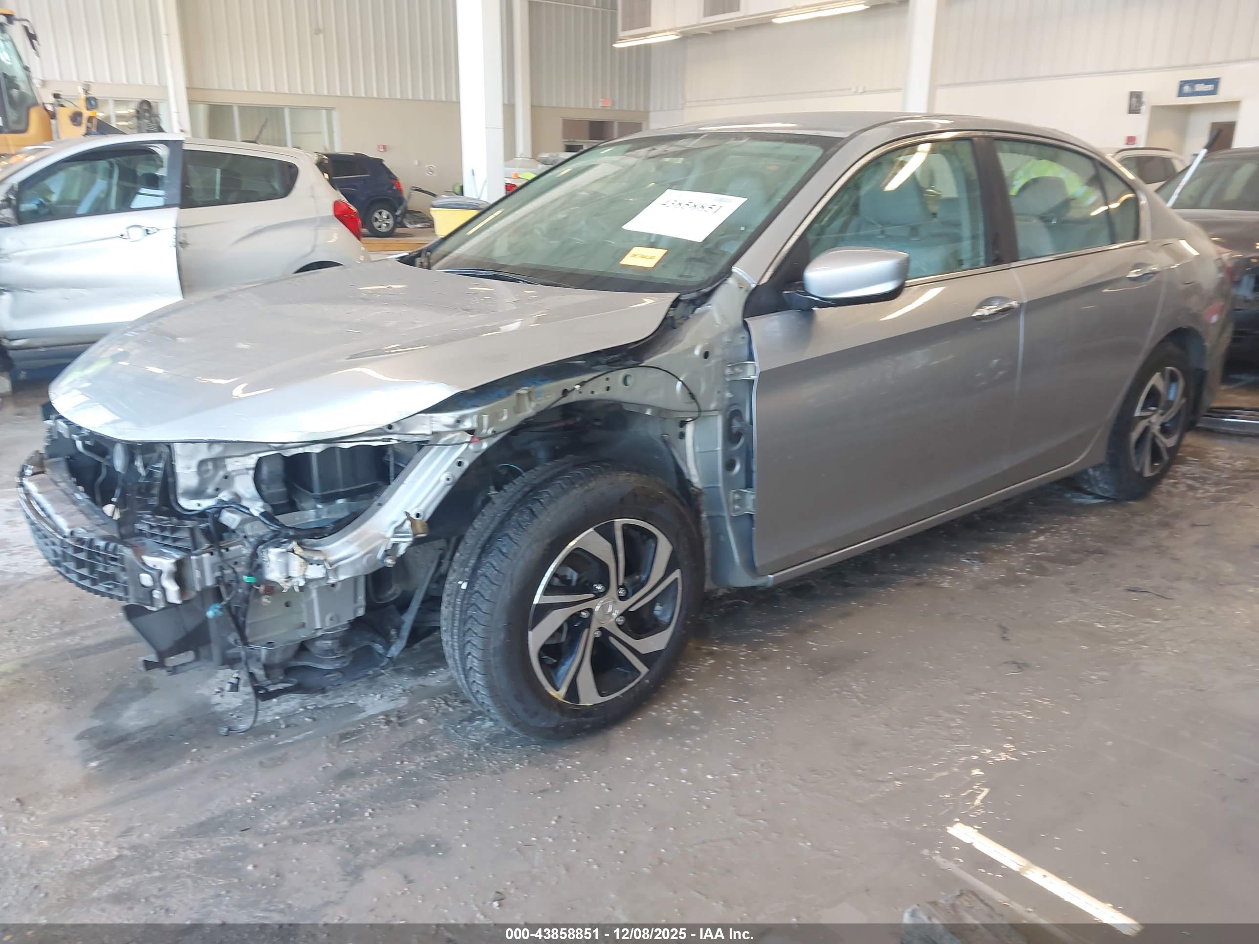 HONDA ACCORD image 2