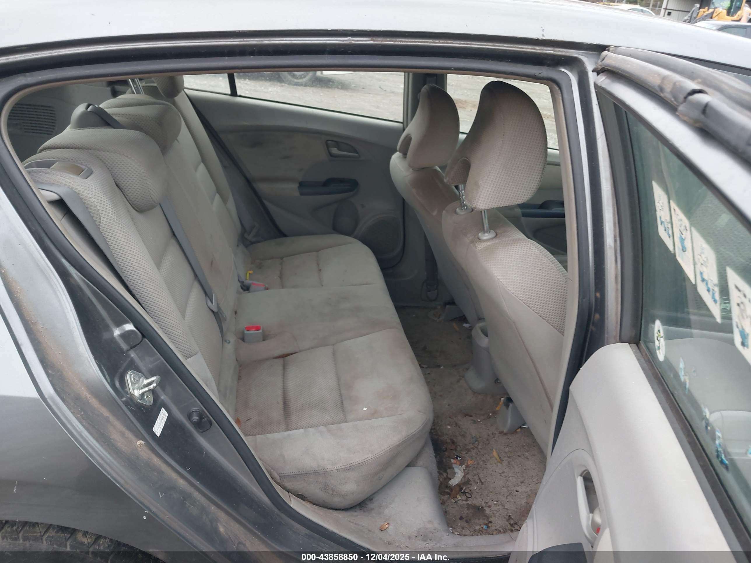 HONDA INSIGHT image 8