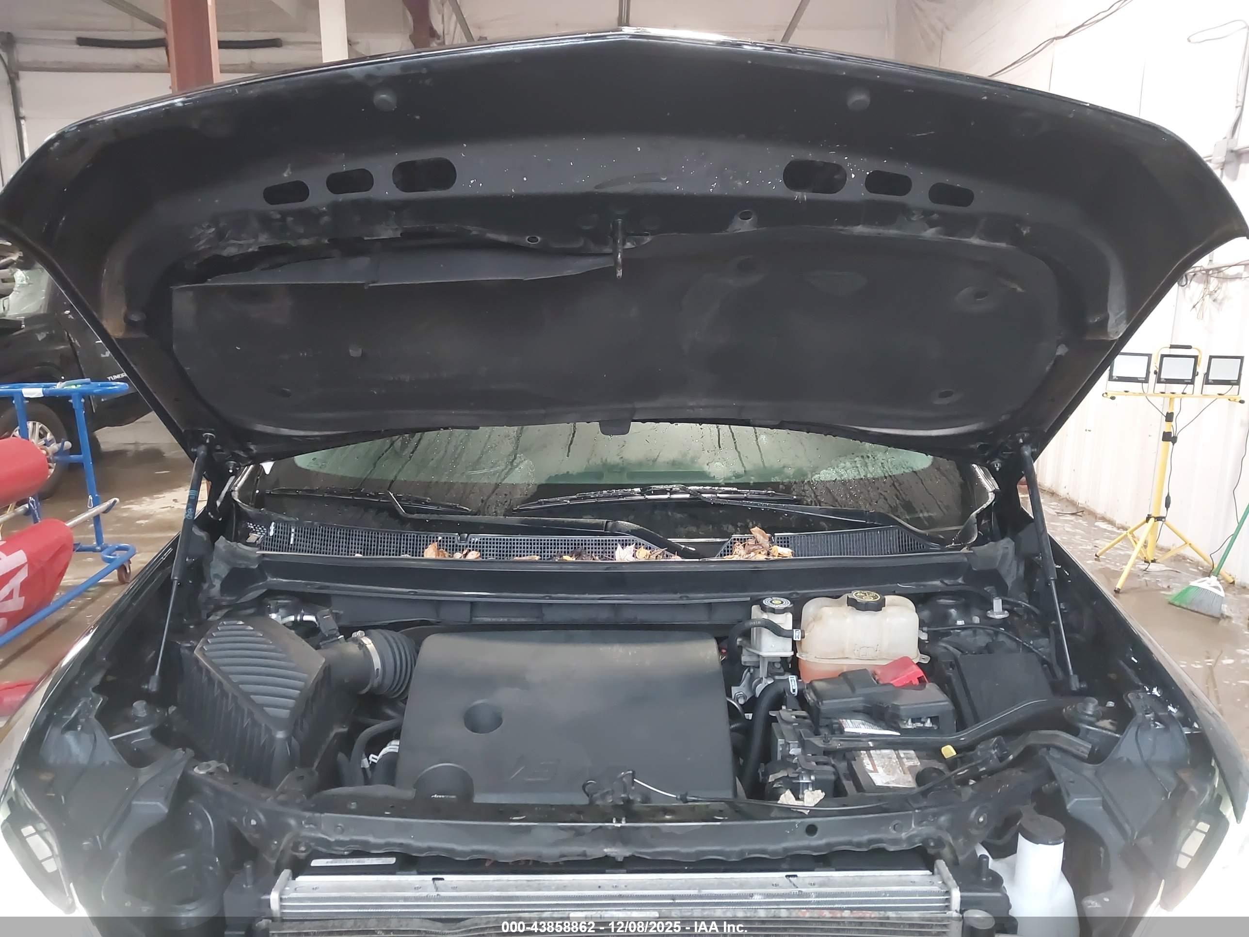 CHEVROLET TRAVERSE image 10