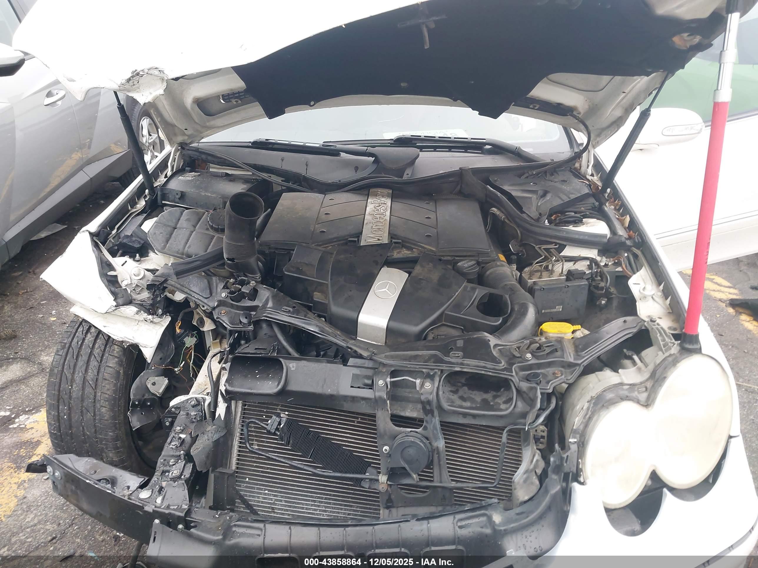 MERCEDES-BENZ CLK image 10