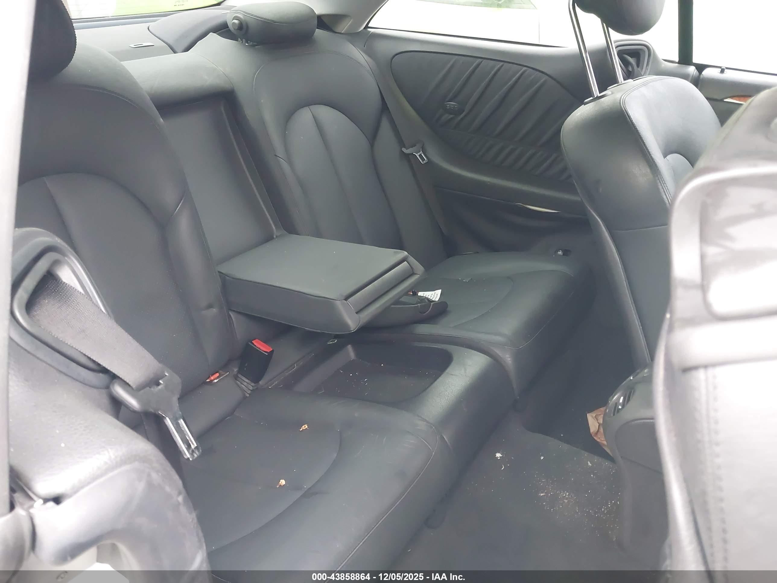 MERCEDES-BENZ CLK image 8