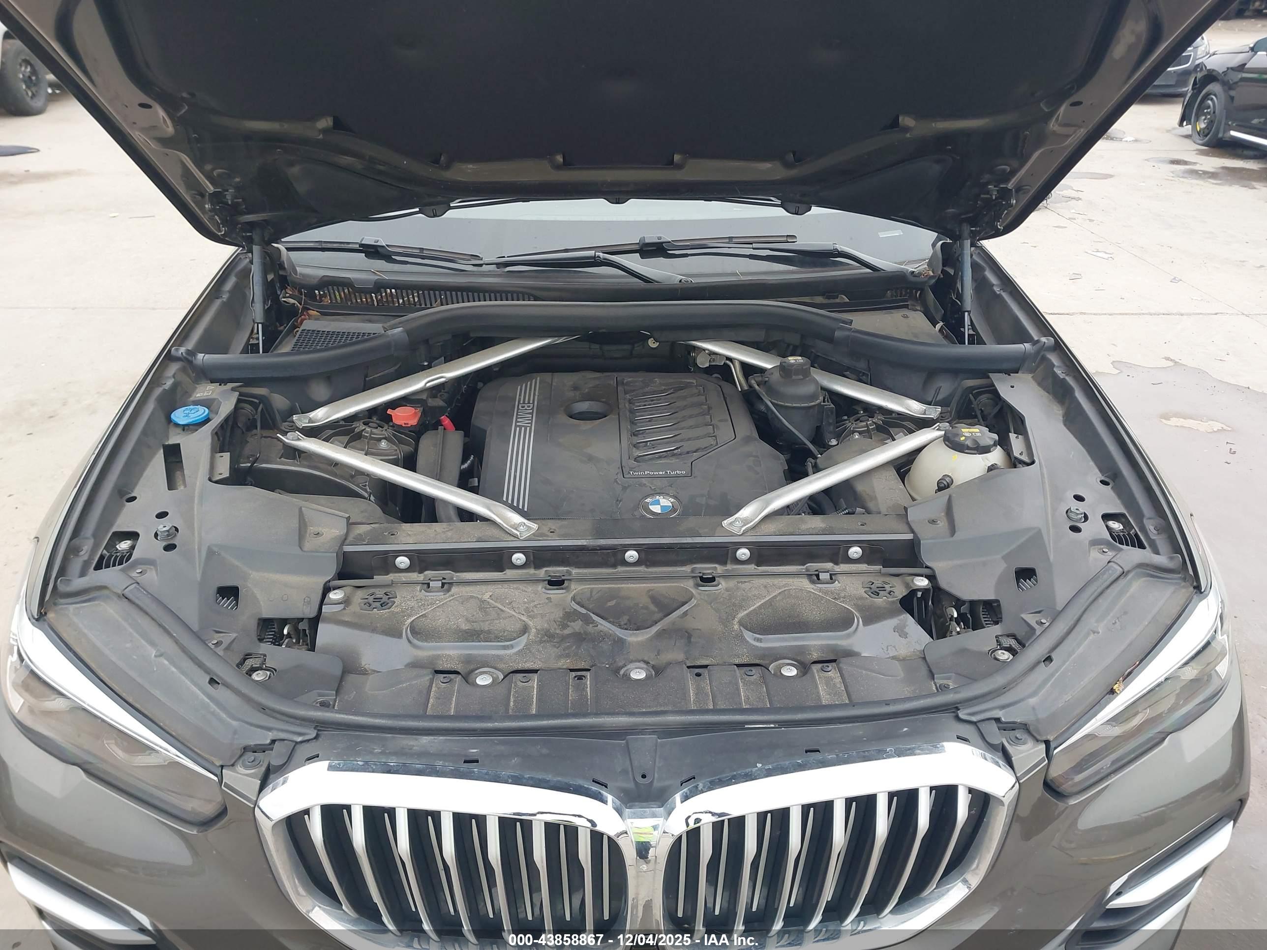 BMW X5 image 10