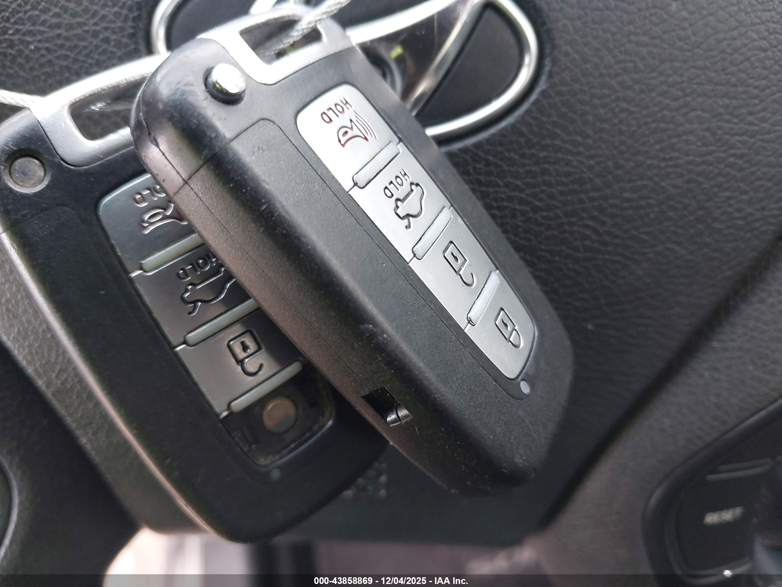 HYUNDAI SONATA image 11