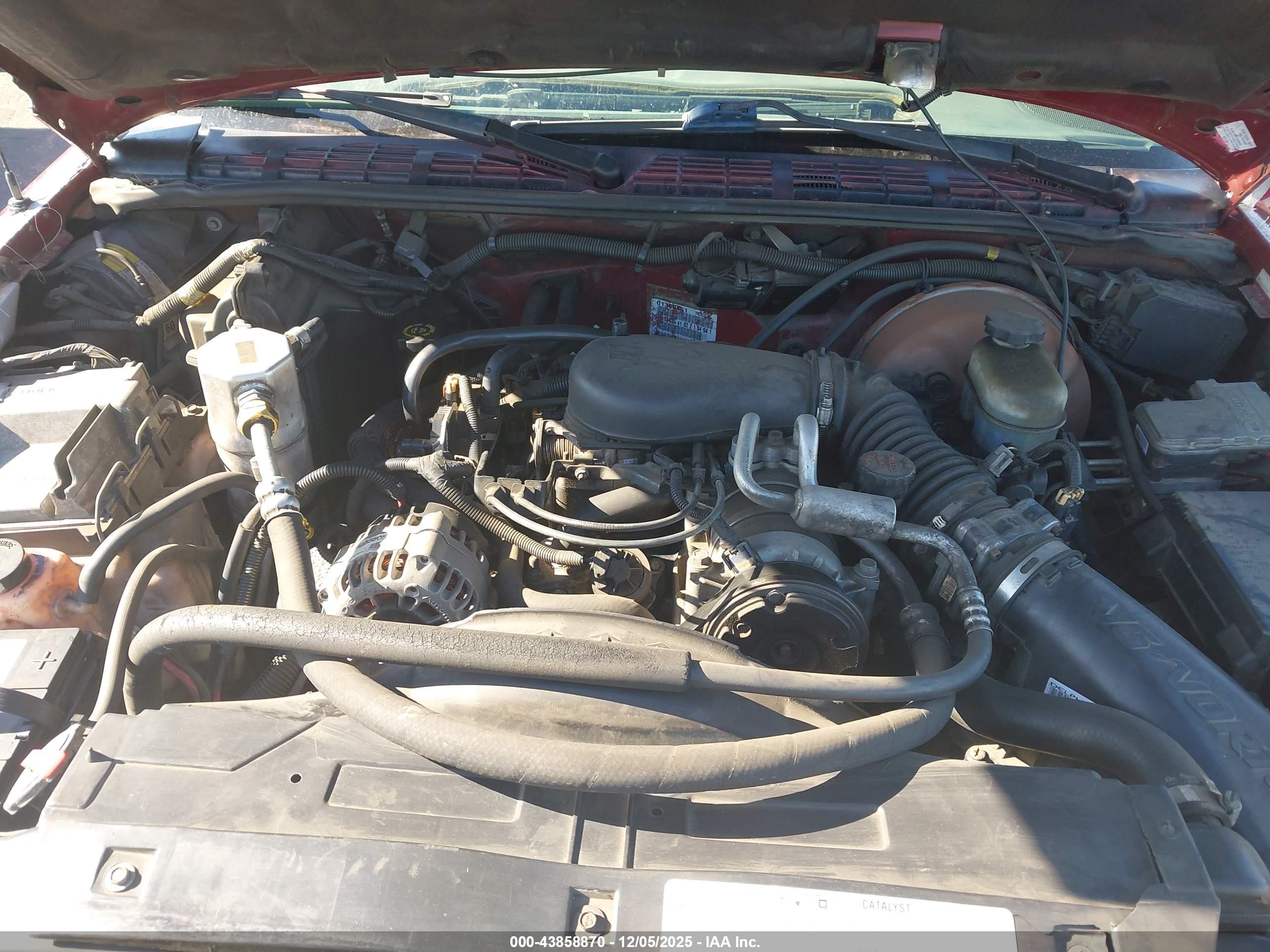 GMC SONOMA image 10