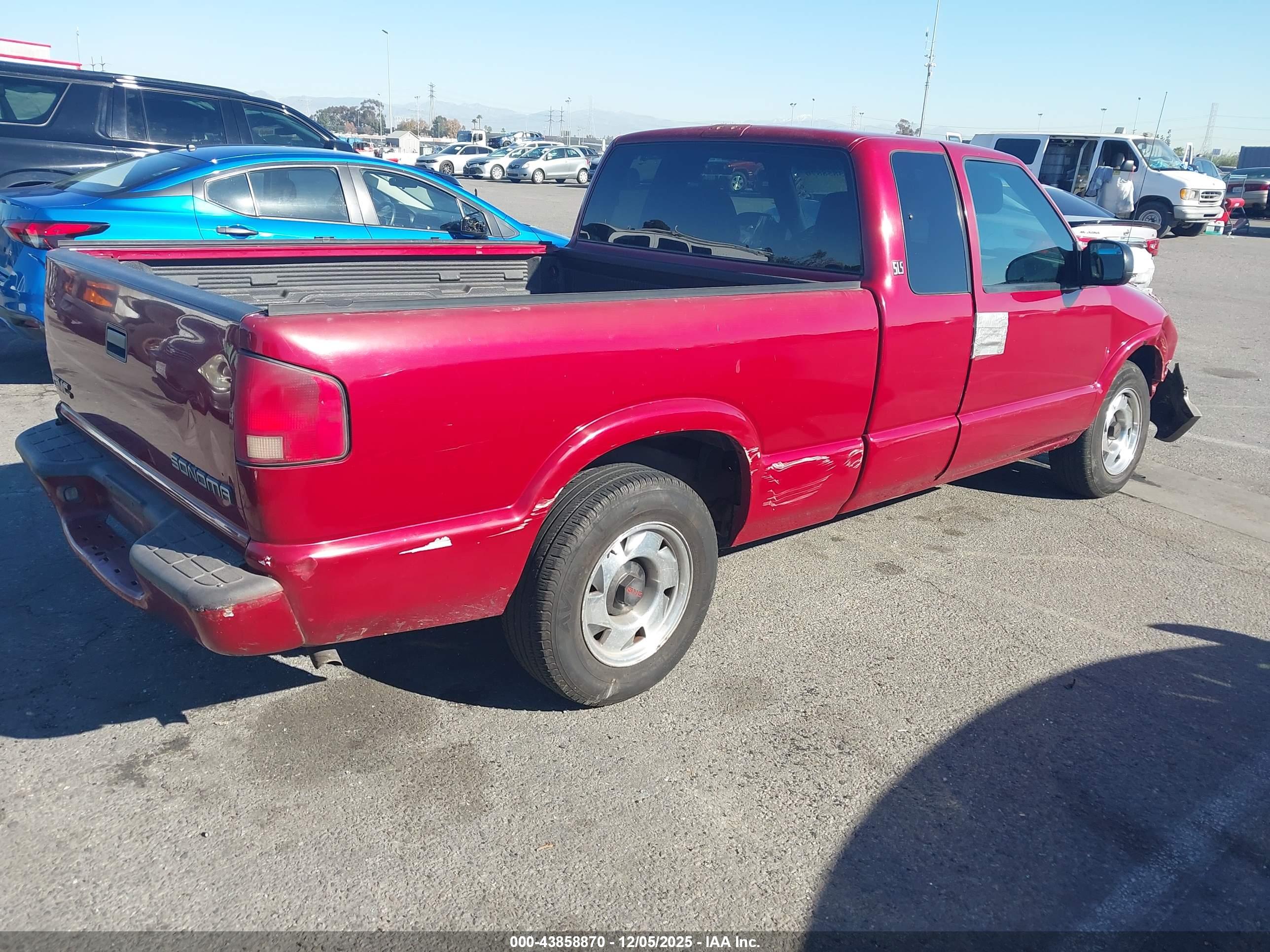 GMC SONOMA image 4