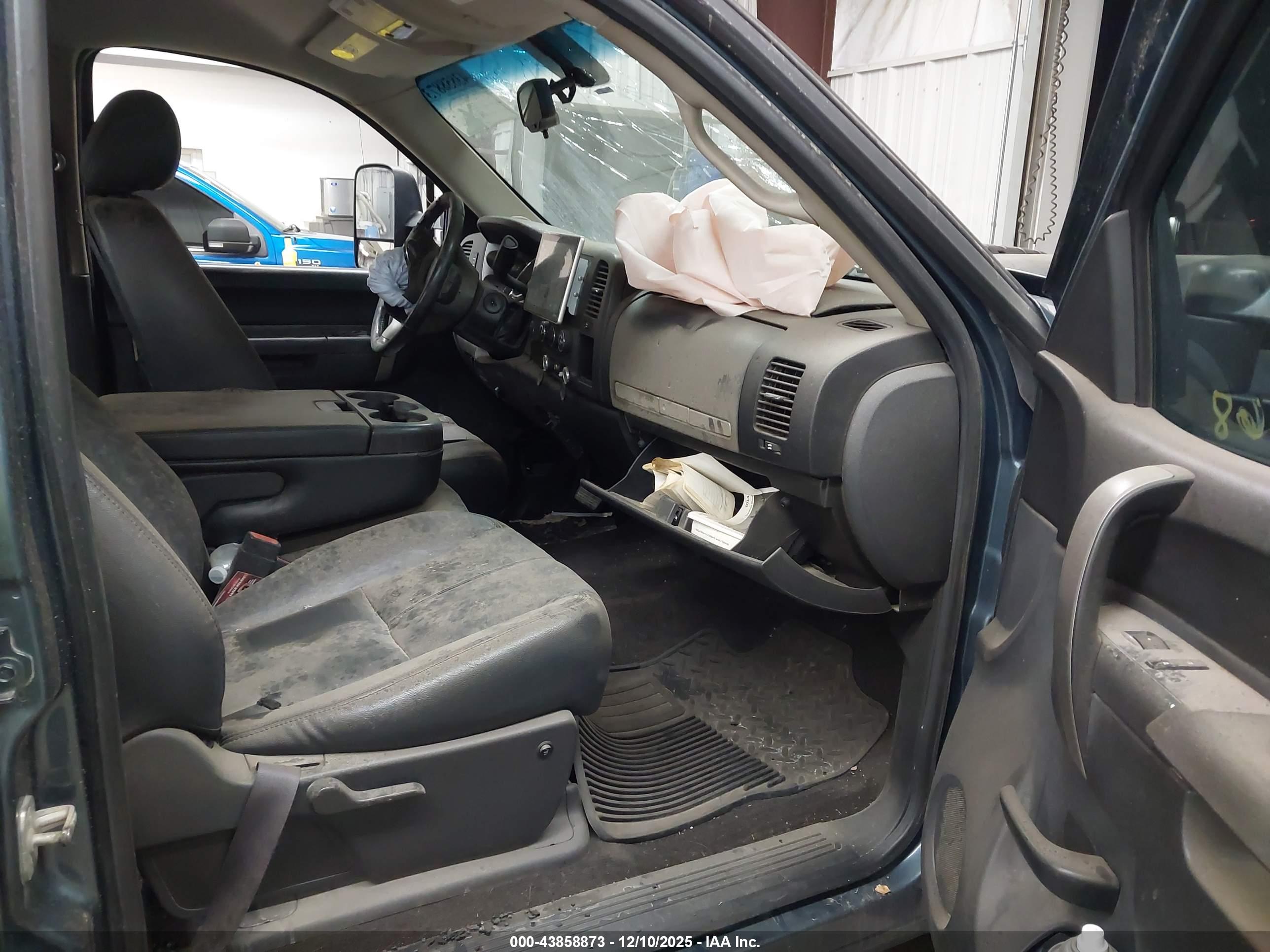 GMC SIERRA image 5