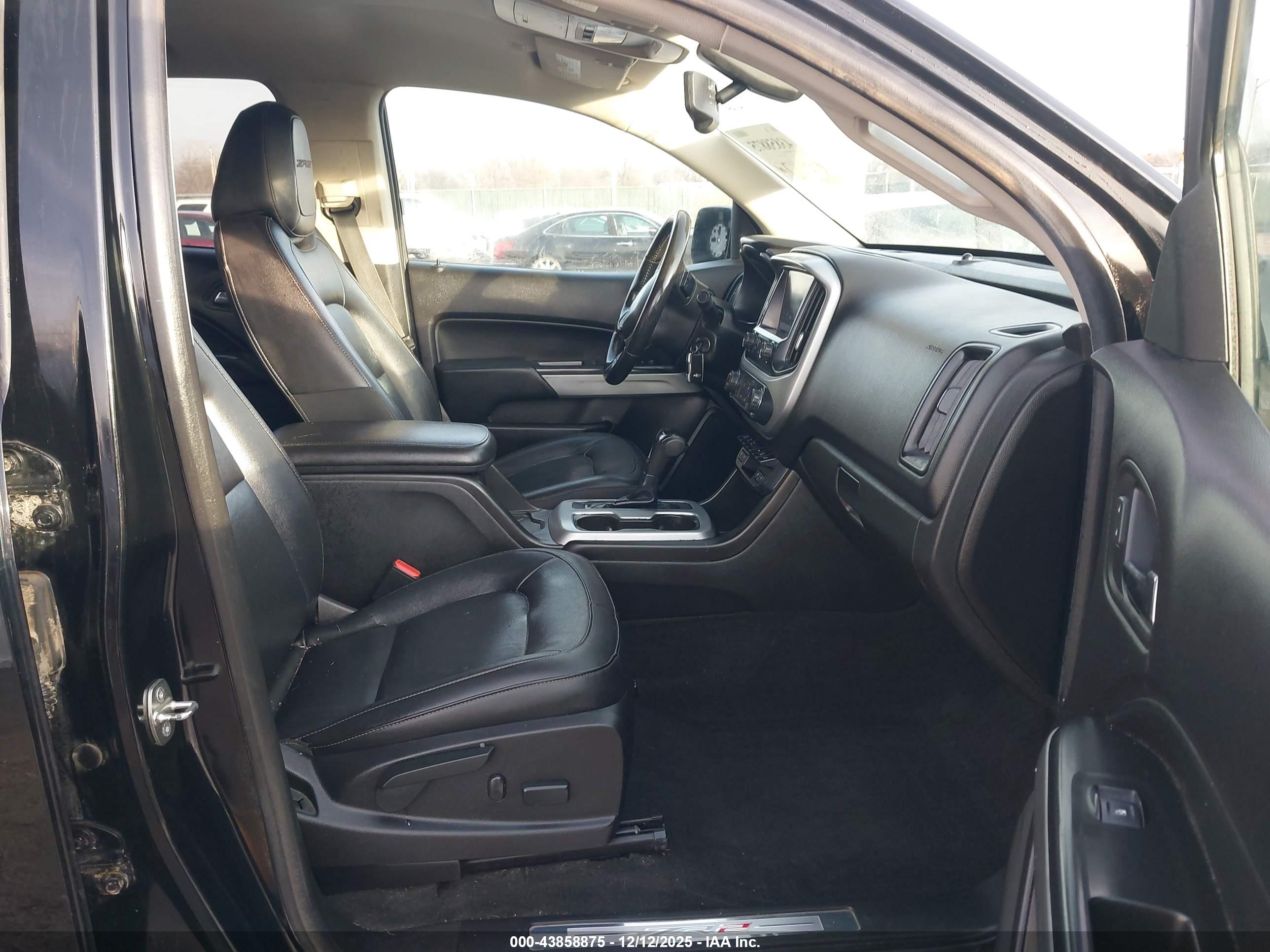 CHEVROLET COLORADO image 5