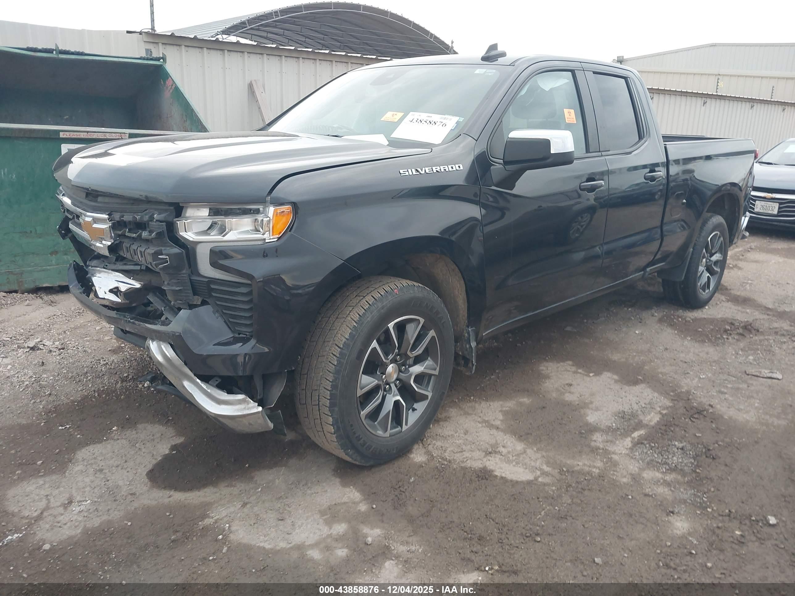 CHEVROLET SILVERADO image 2