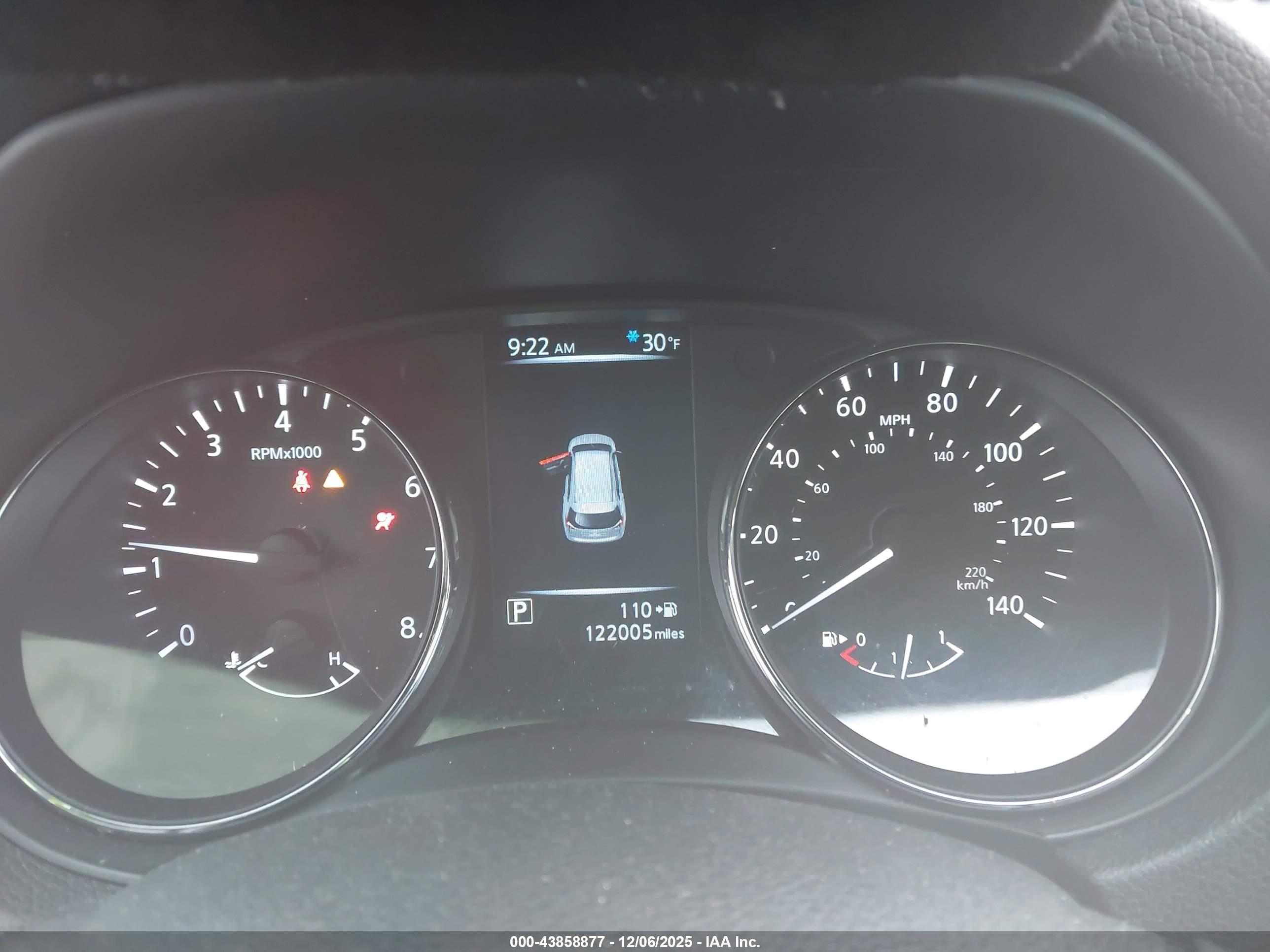 NISSAN ROGUE image 7