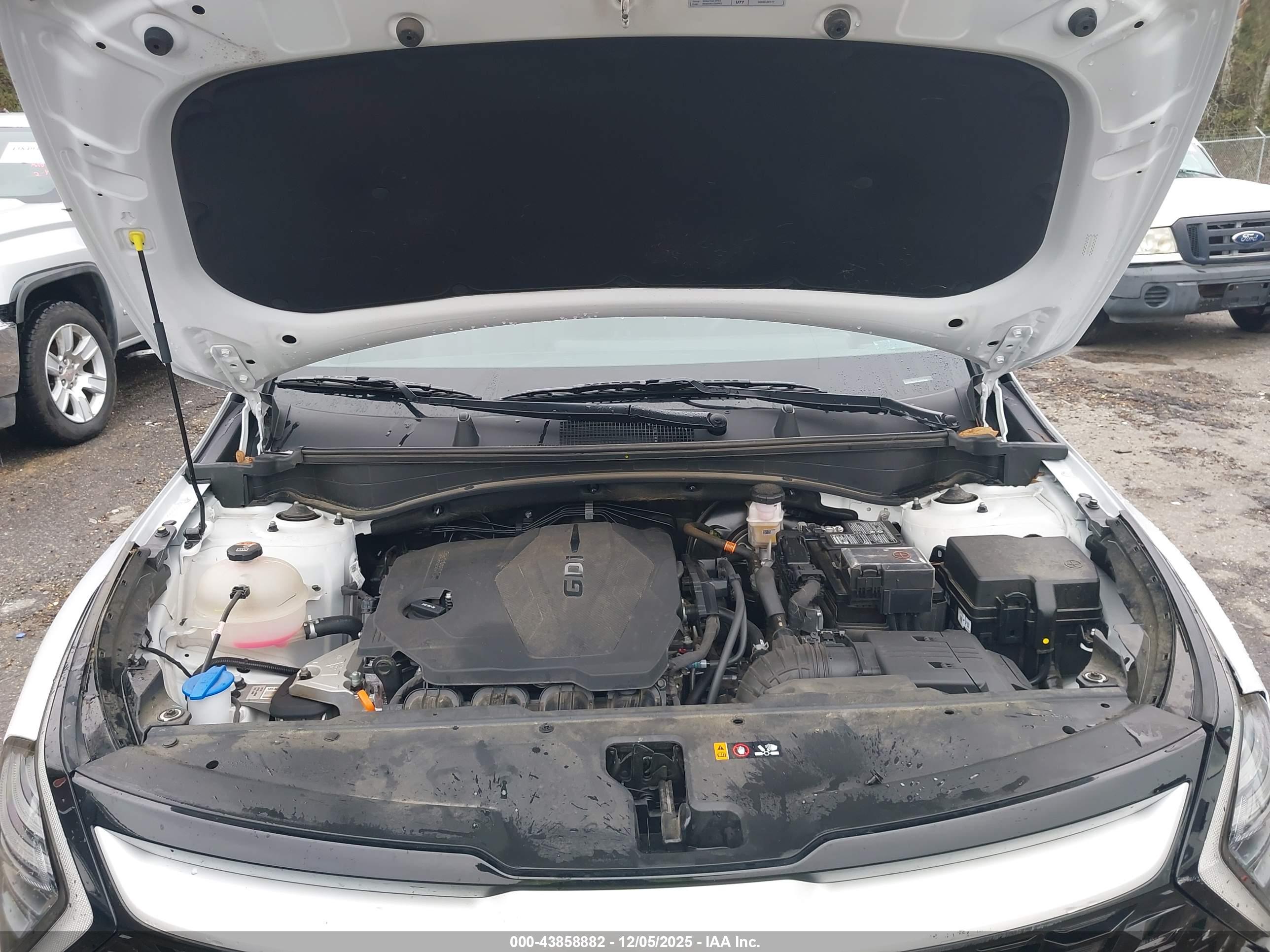 KIA SPORTAGE image 10