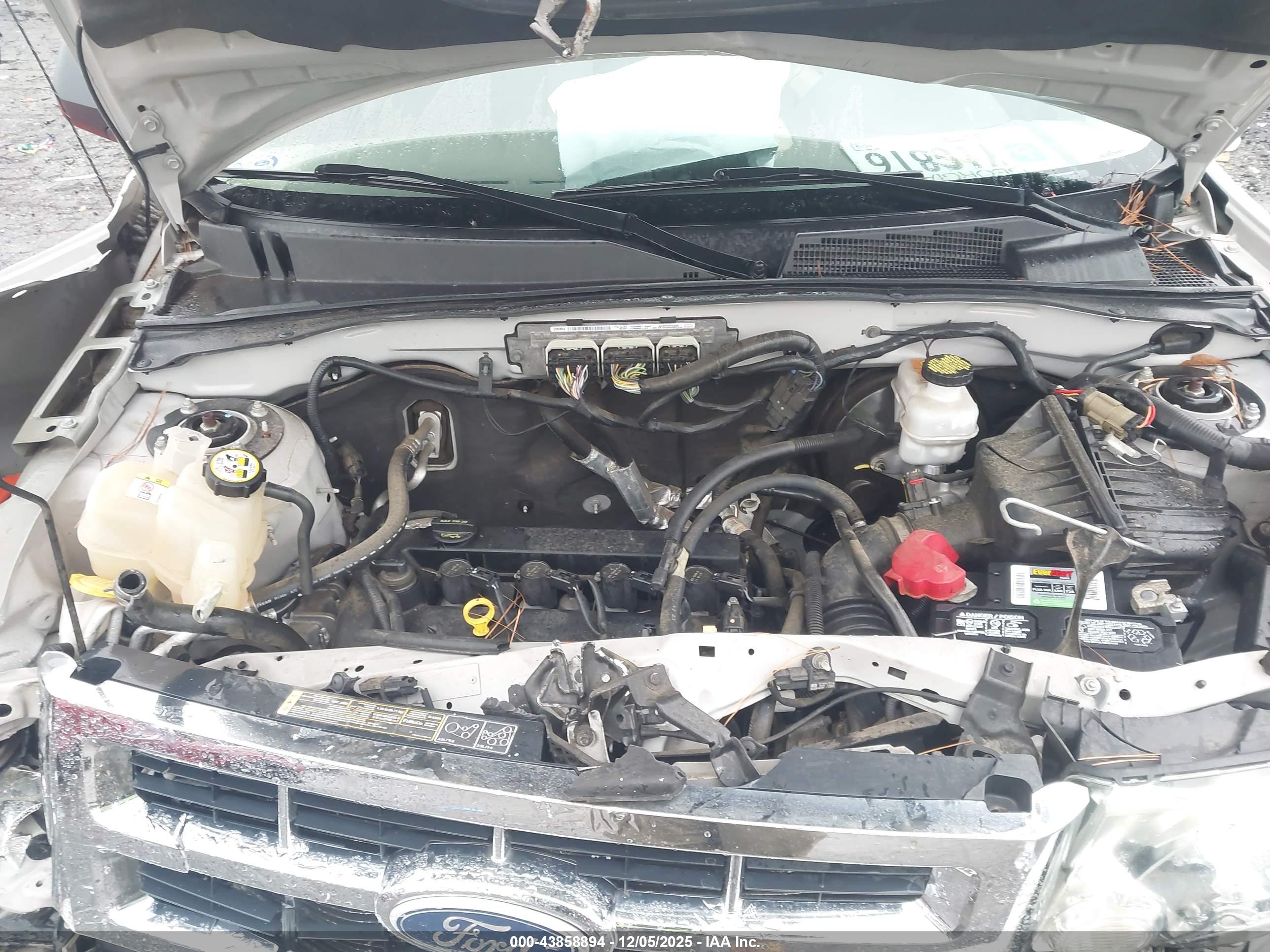 FORD ESCAPE image 10