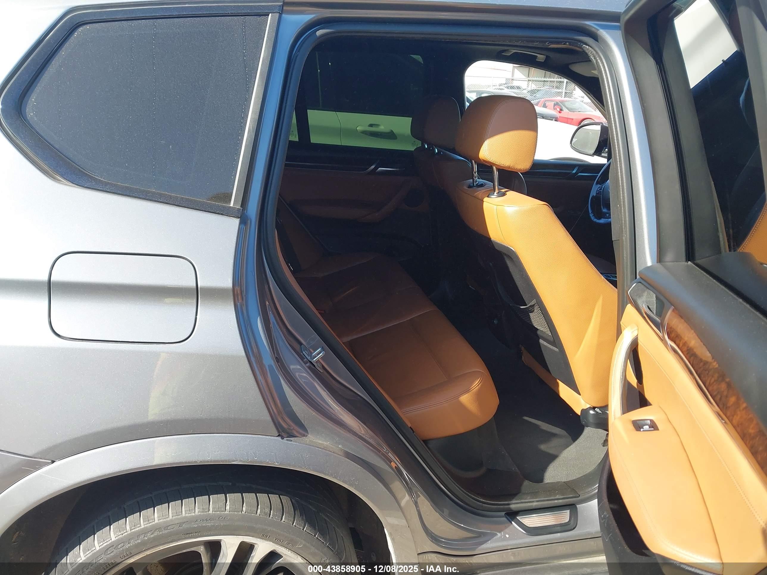 BMW X3 image 8