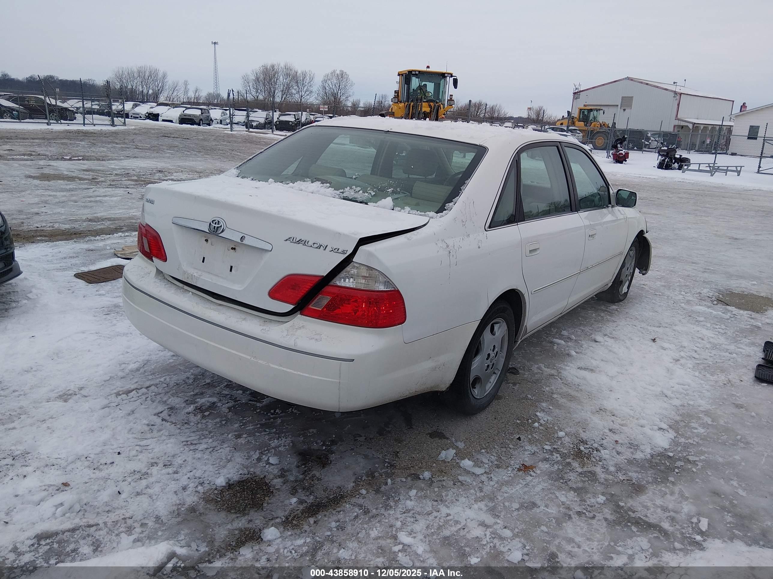 TOYOTA AVALON image 4