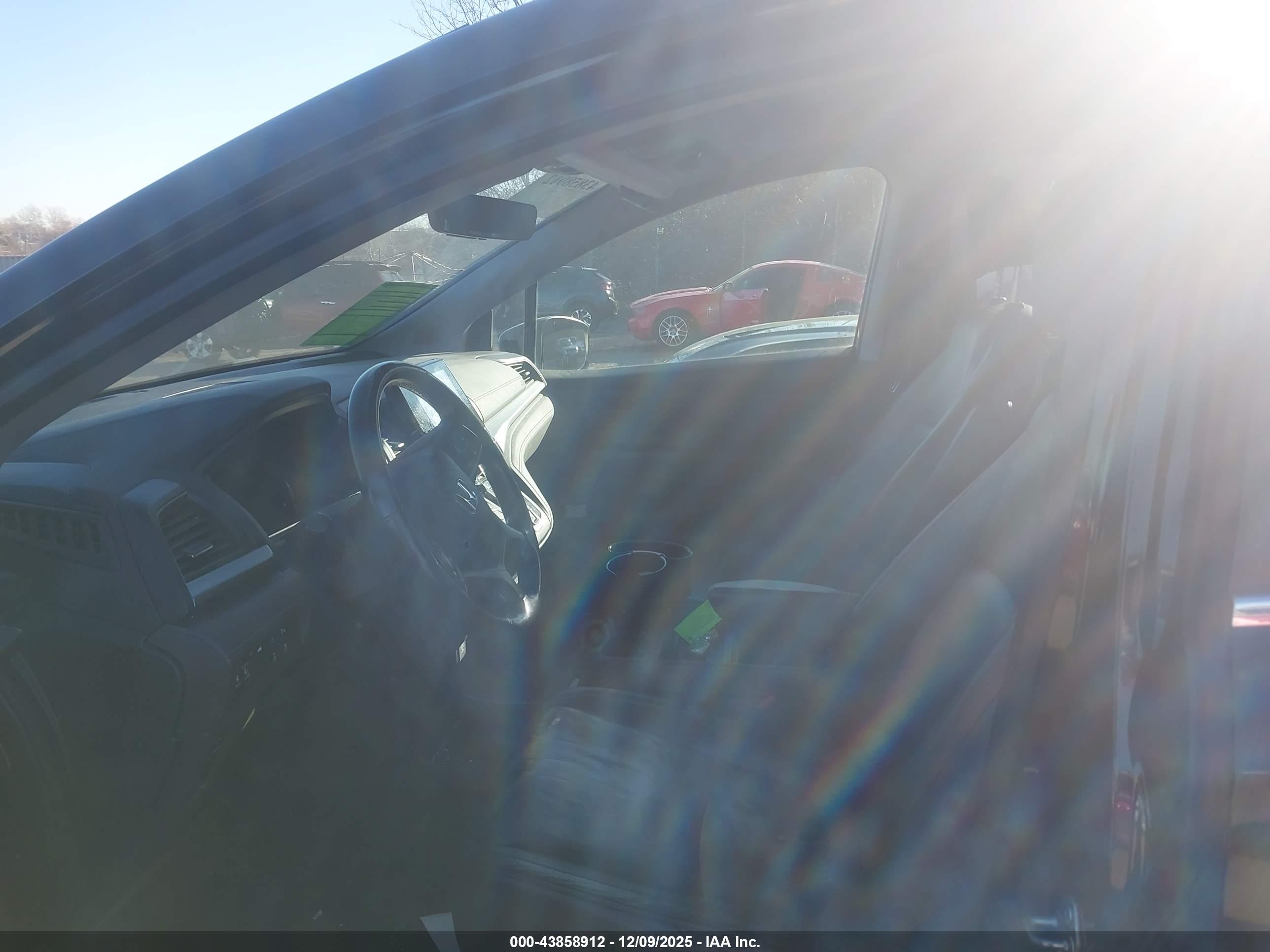 HONDA ODYSSEY image 5