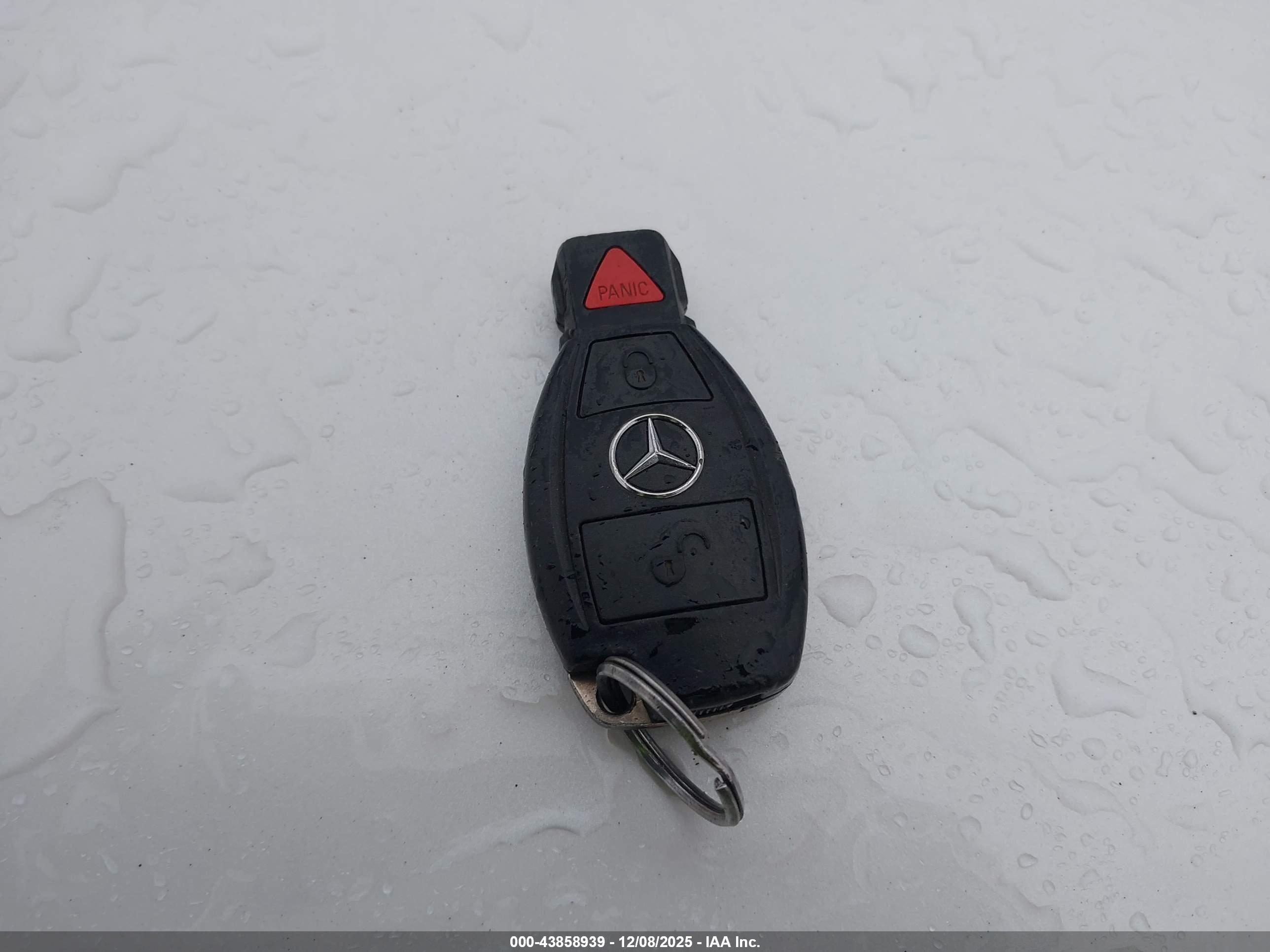 MERCEDES-BENZ C image 11