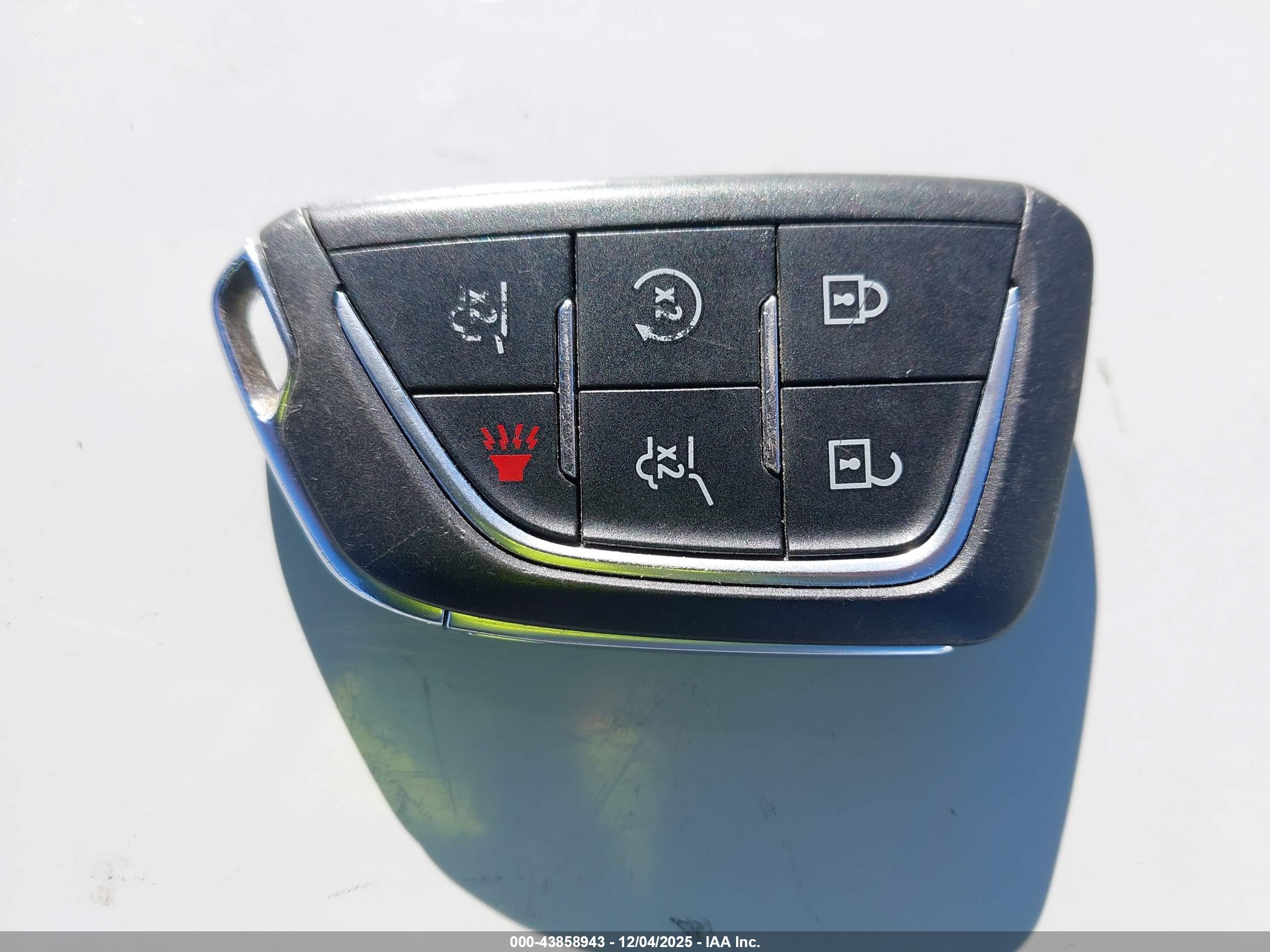 CADILLAC ESCALADE image 11