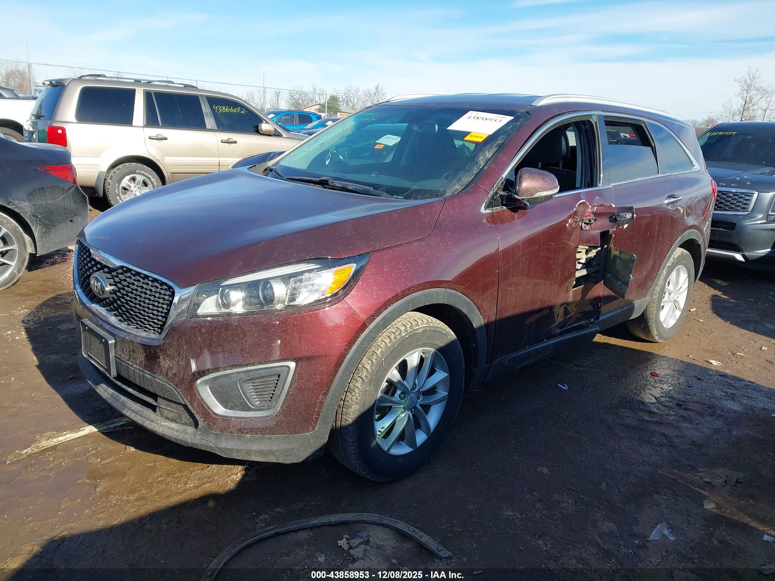 KIA SORENTO image 2