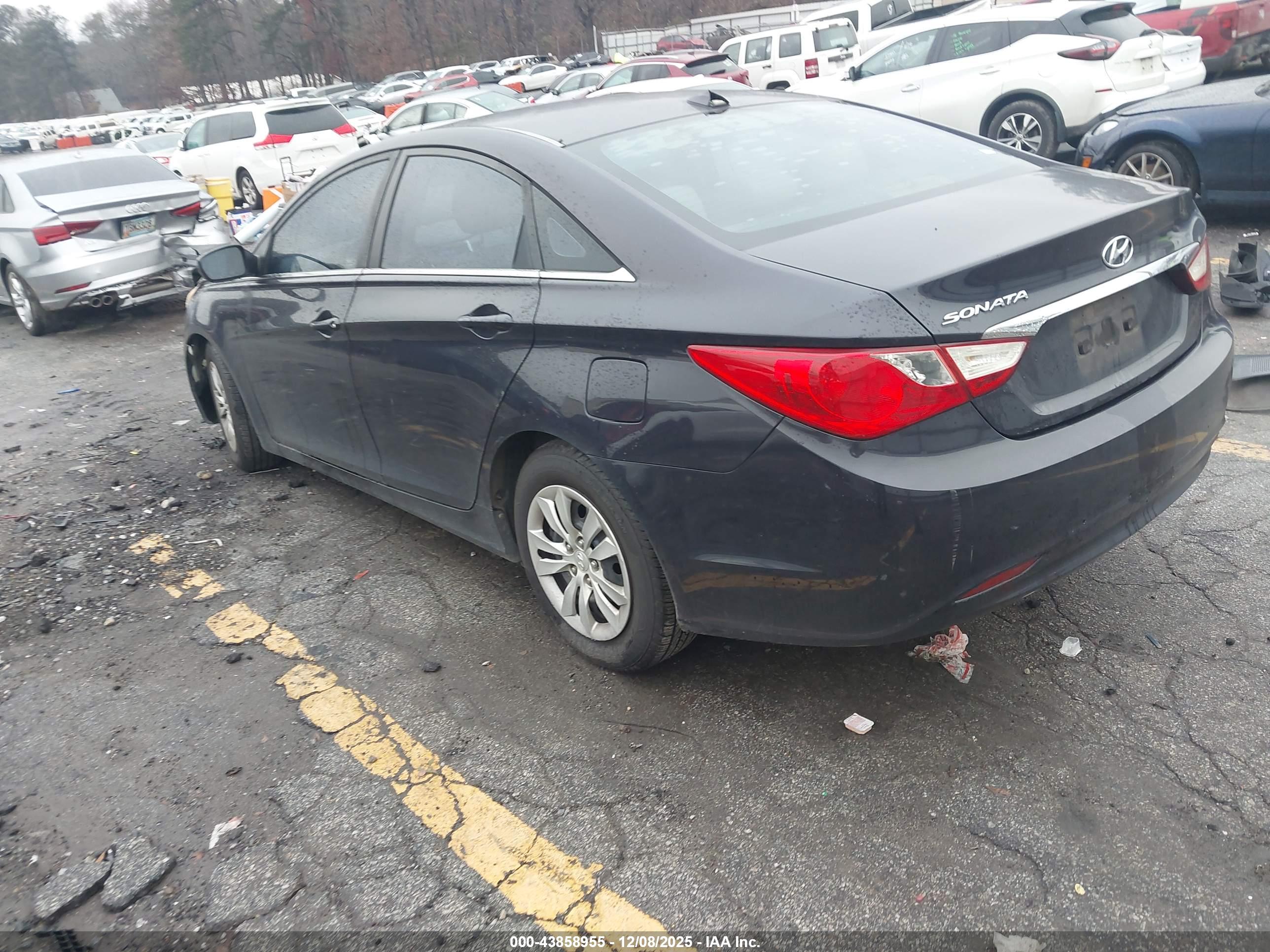 HYUNDAI SONATA image 3