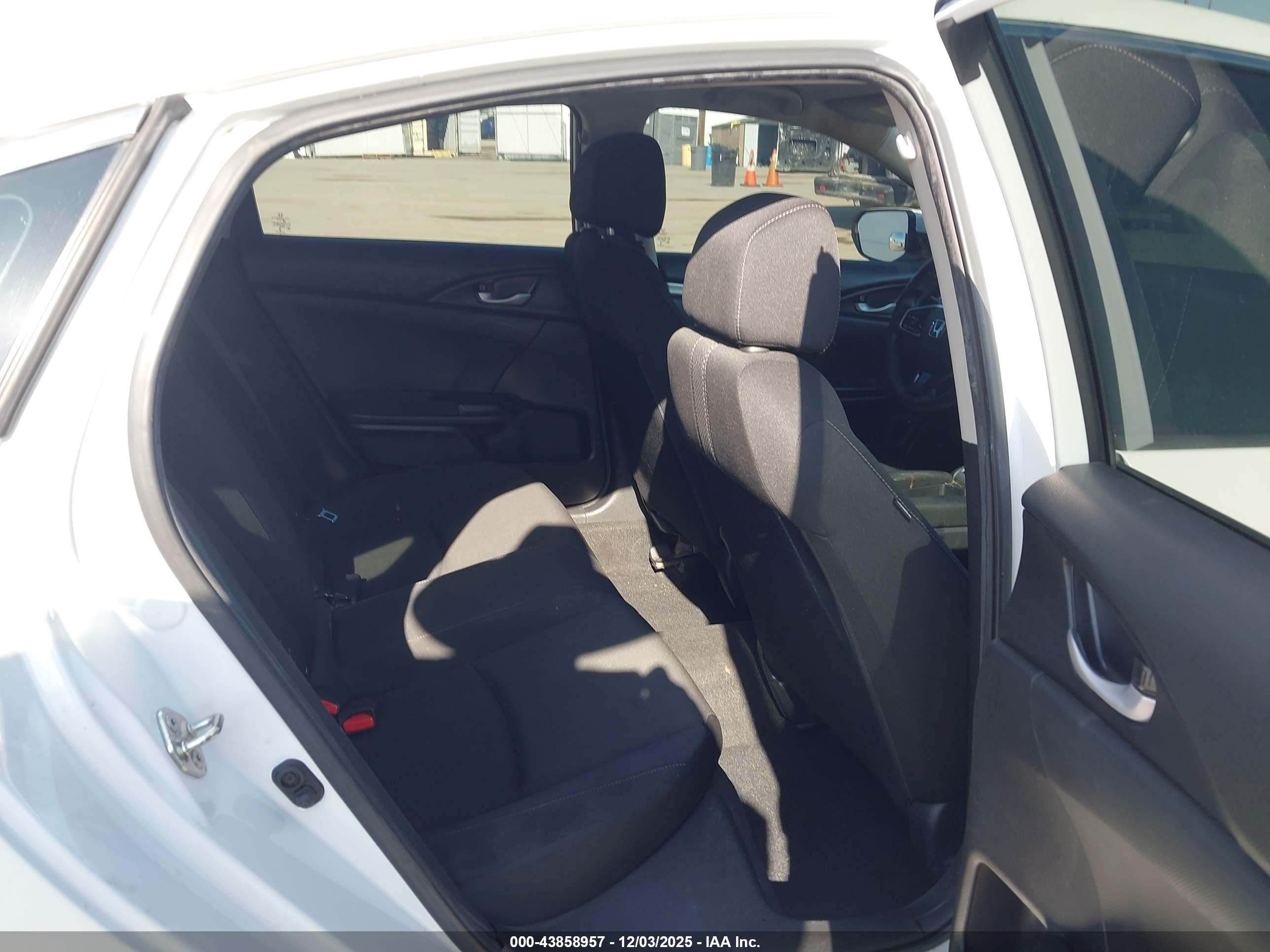 HONDA CIVIC image 8