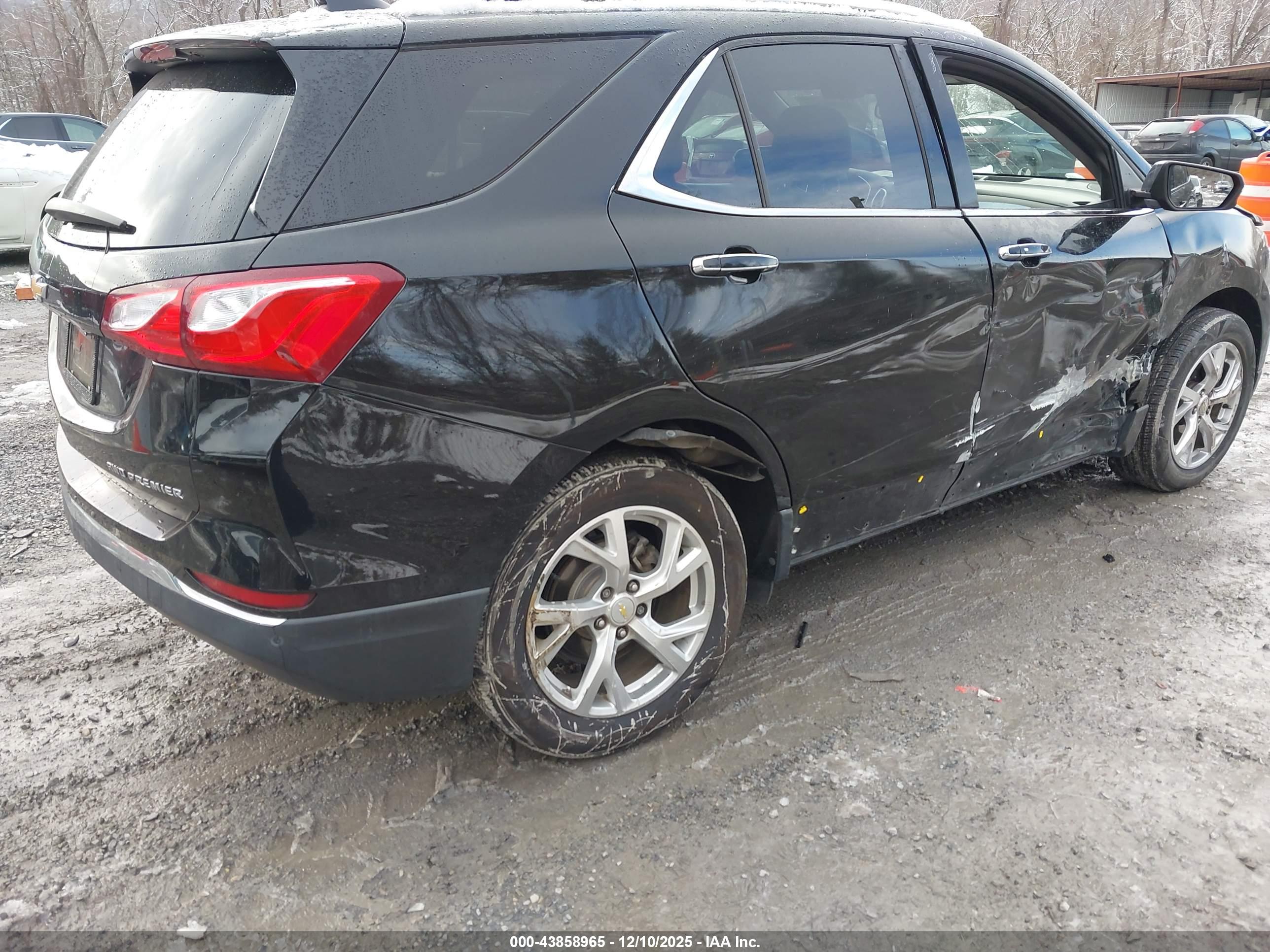 CHEVROLET EQUINOX image 4