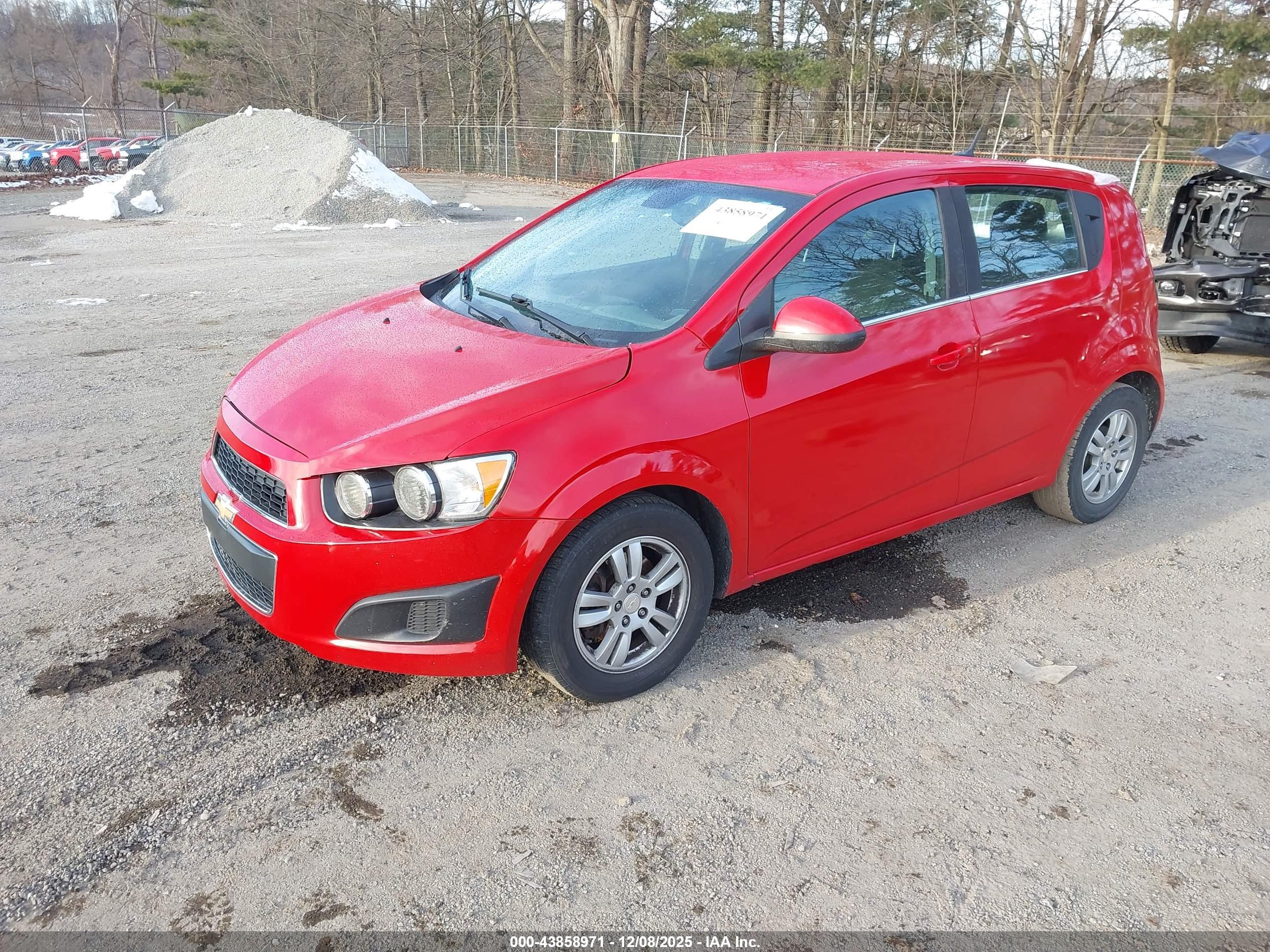 CHEVROLET SONIC image 2