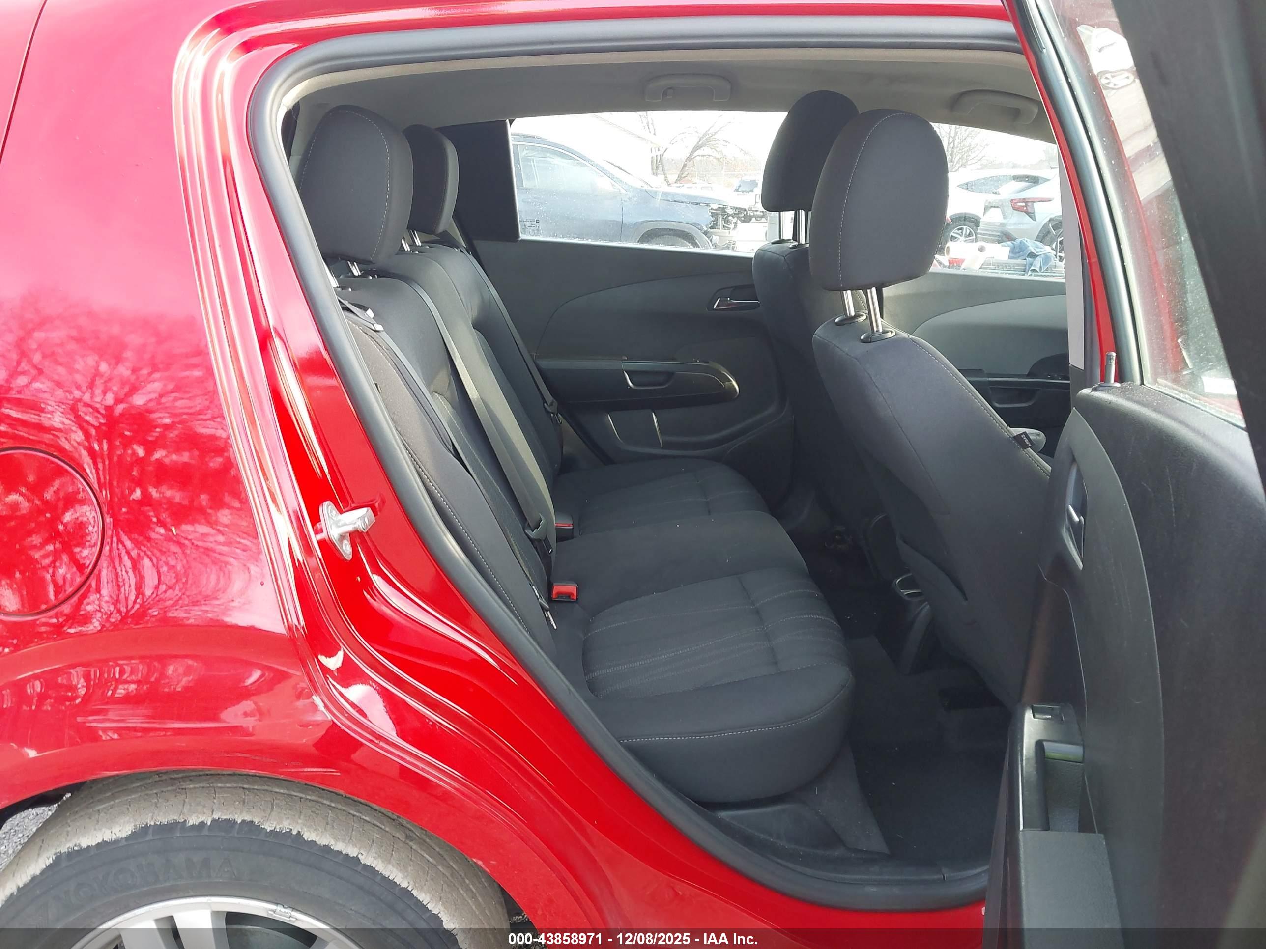 CHEVROLET SONIC image 8