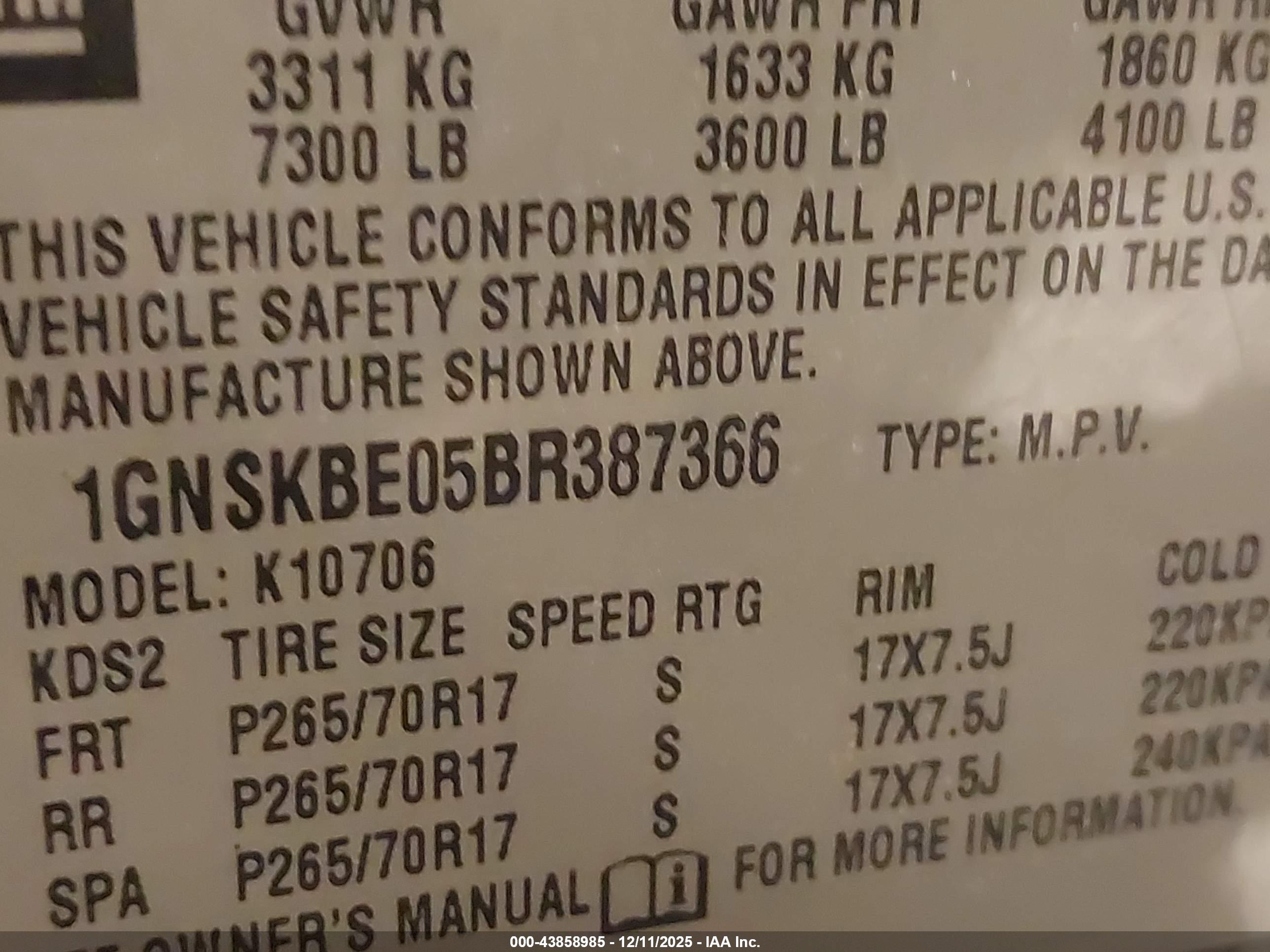 CHEVROLET TAHOE image 9
