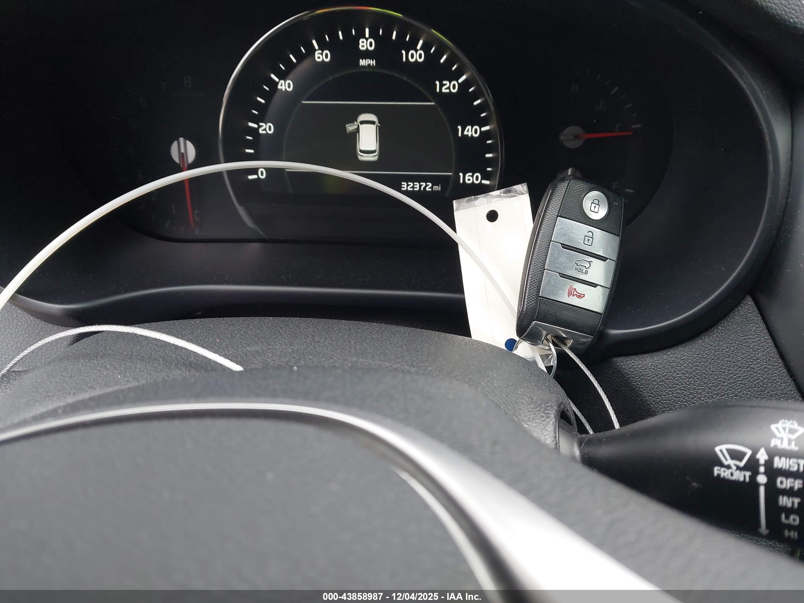 KIA SORENTO image 11