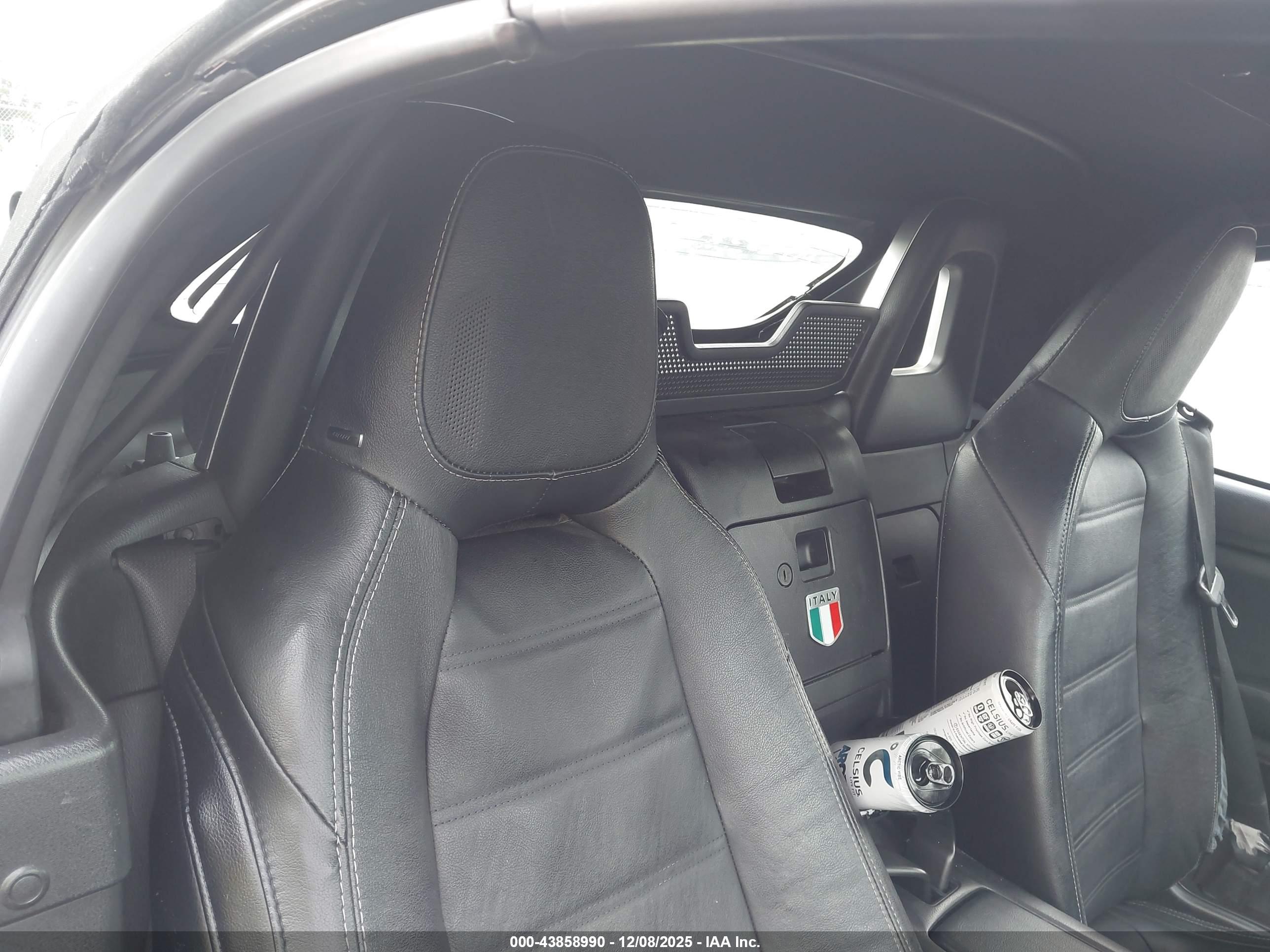 FIAT 124 image 8
