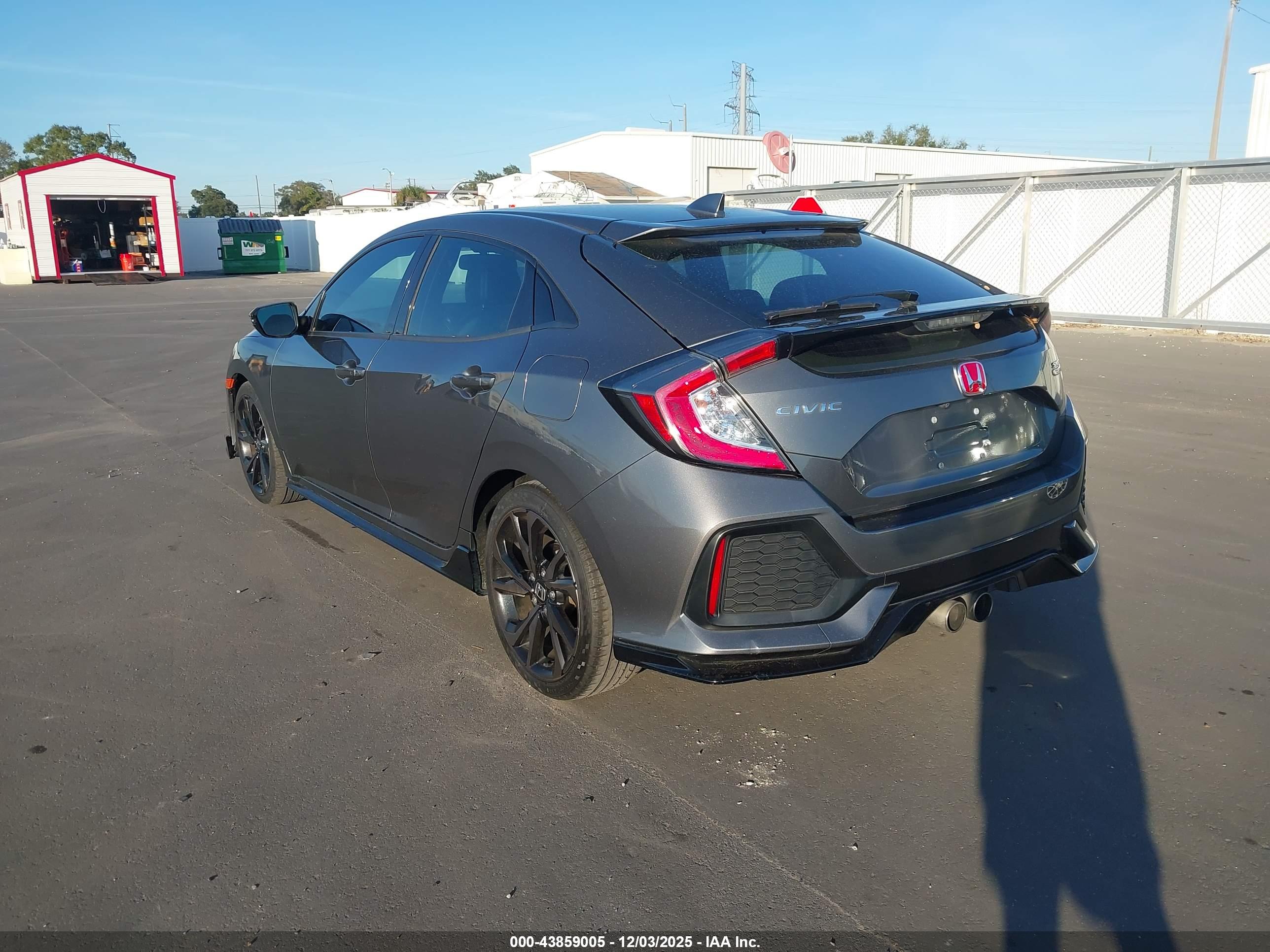 HONDA CIVIC image 3