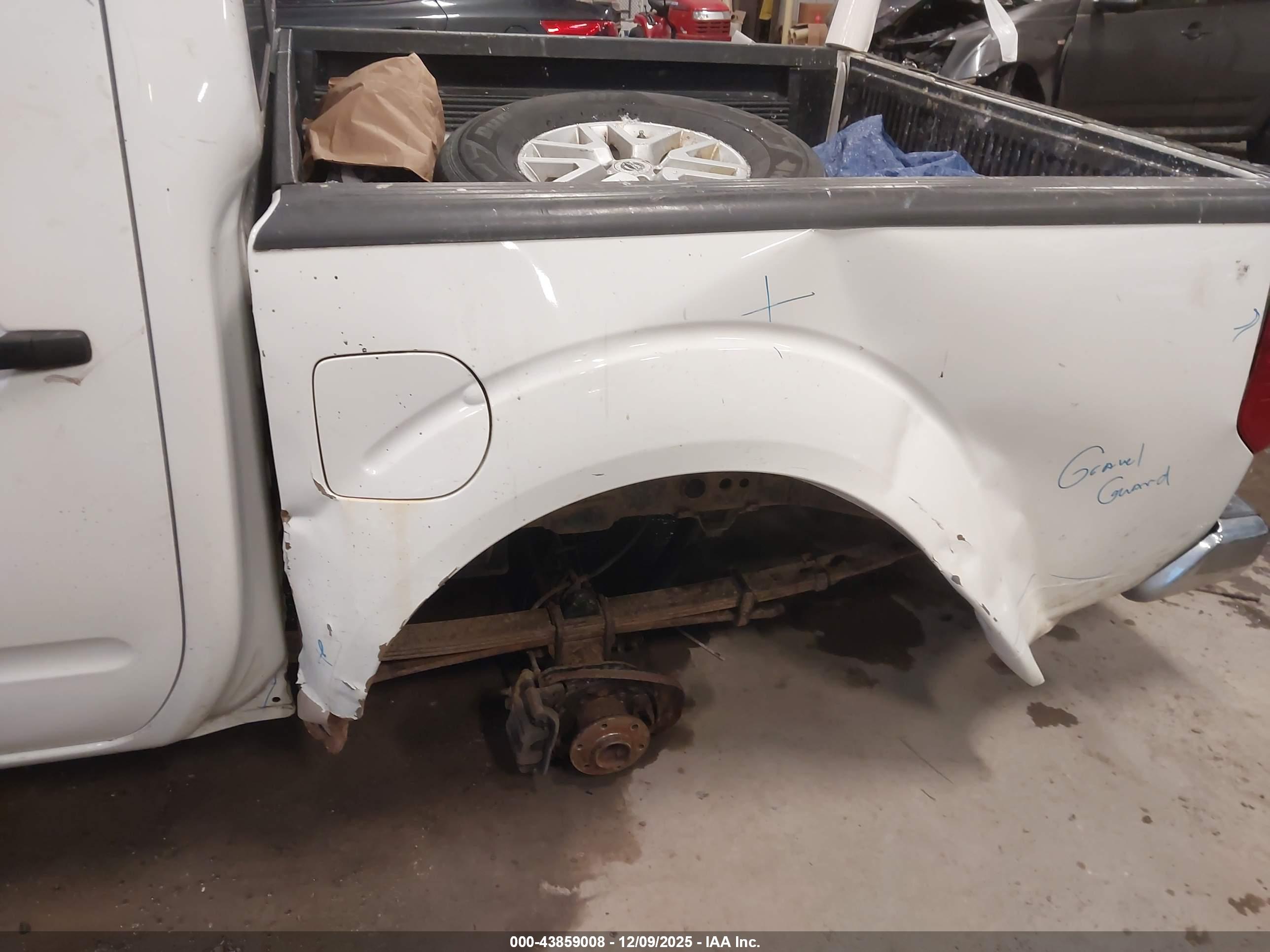 NISSAN FRONTIER image 6