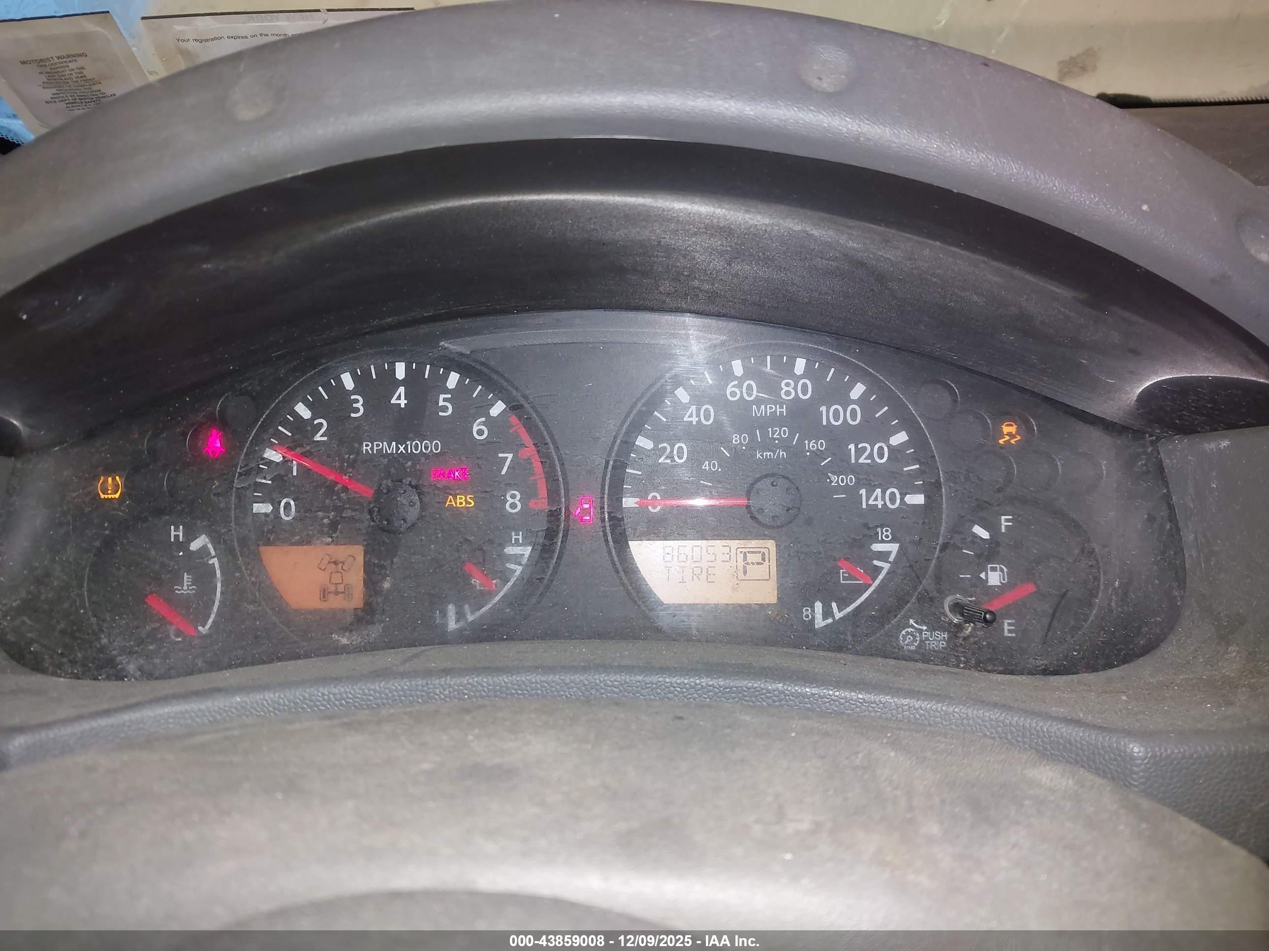 NISSAN FRONTIER image 7