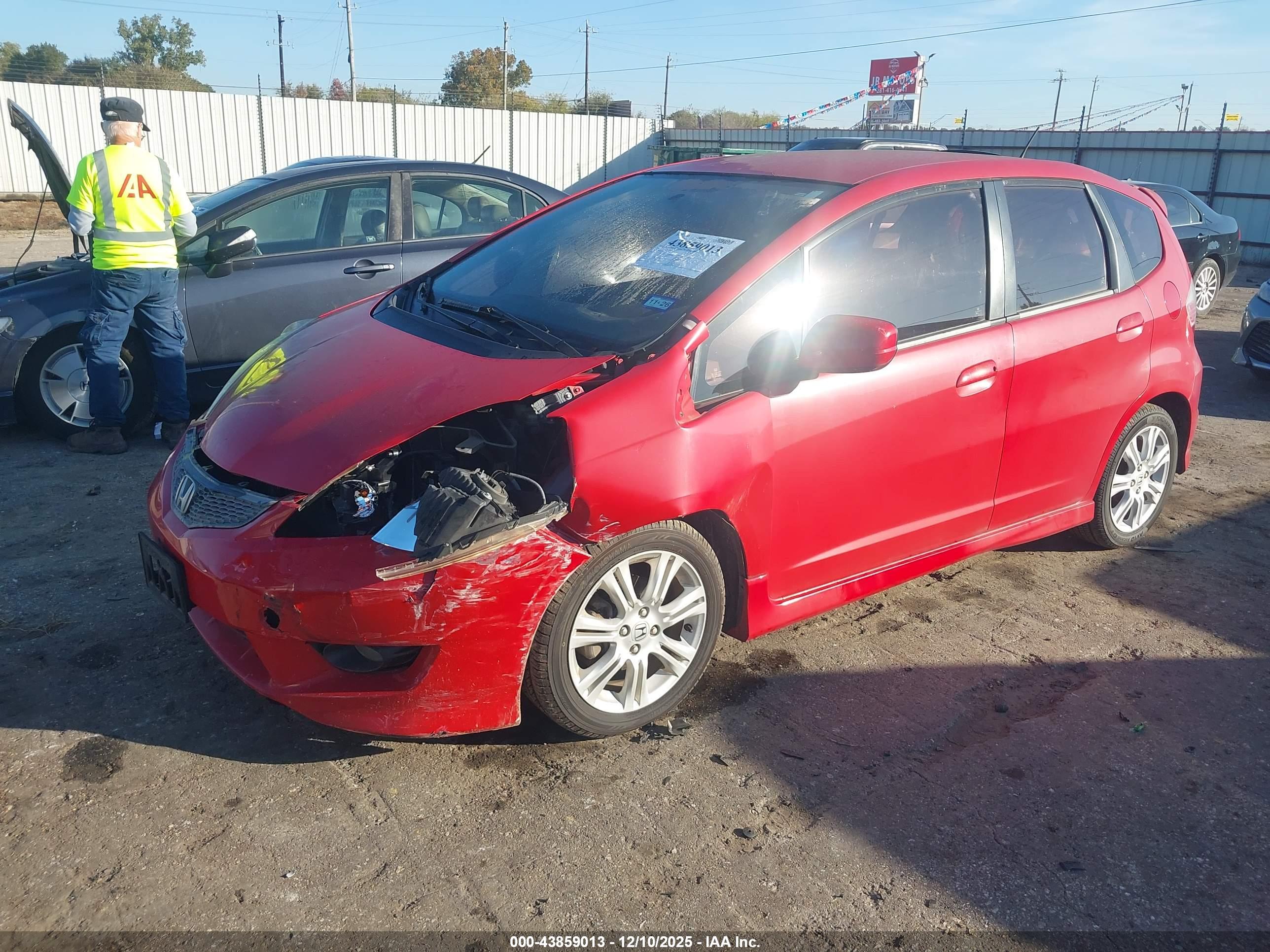 HONDA FIT image 2