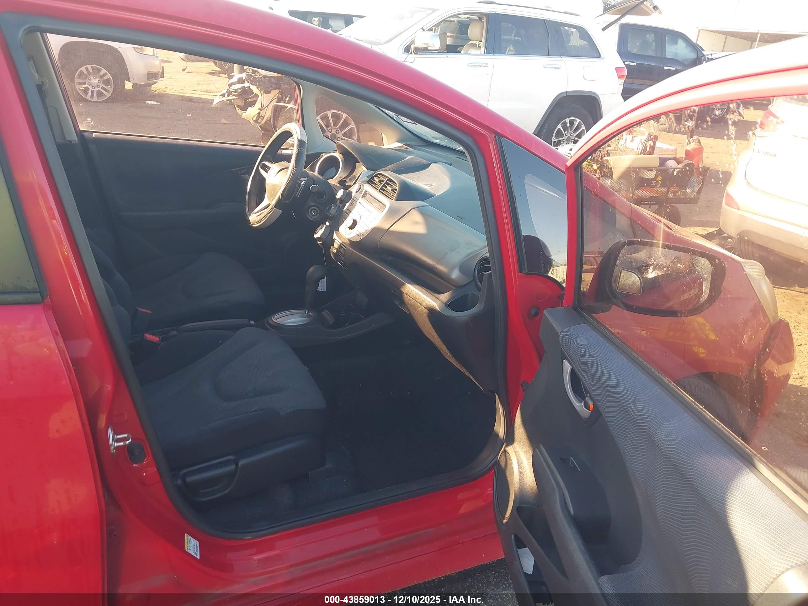 HONDA FIT image 5
