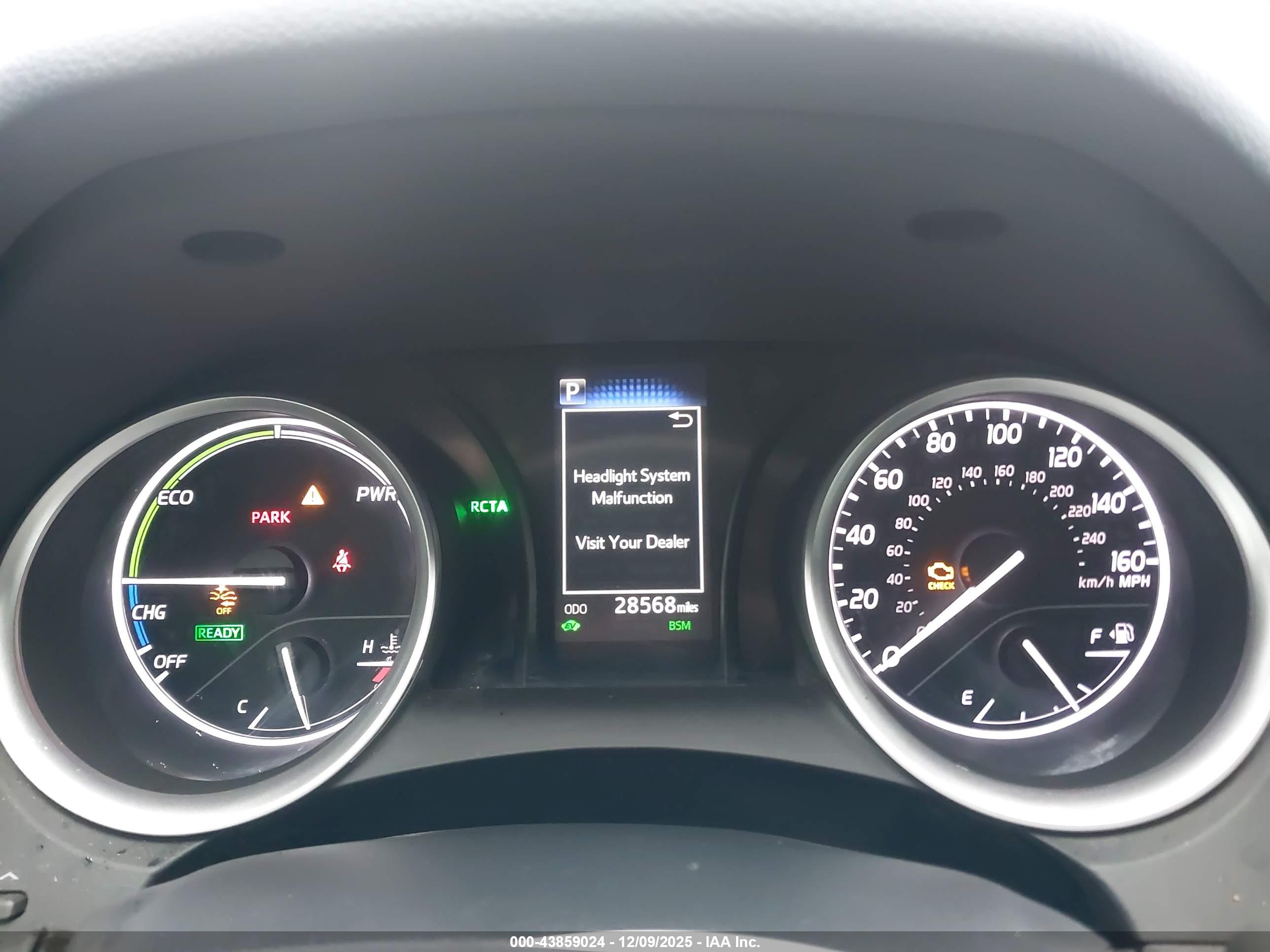 TOYOTA CAMRY image 7