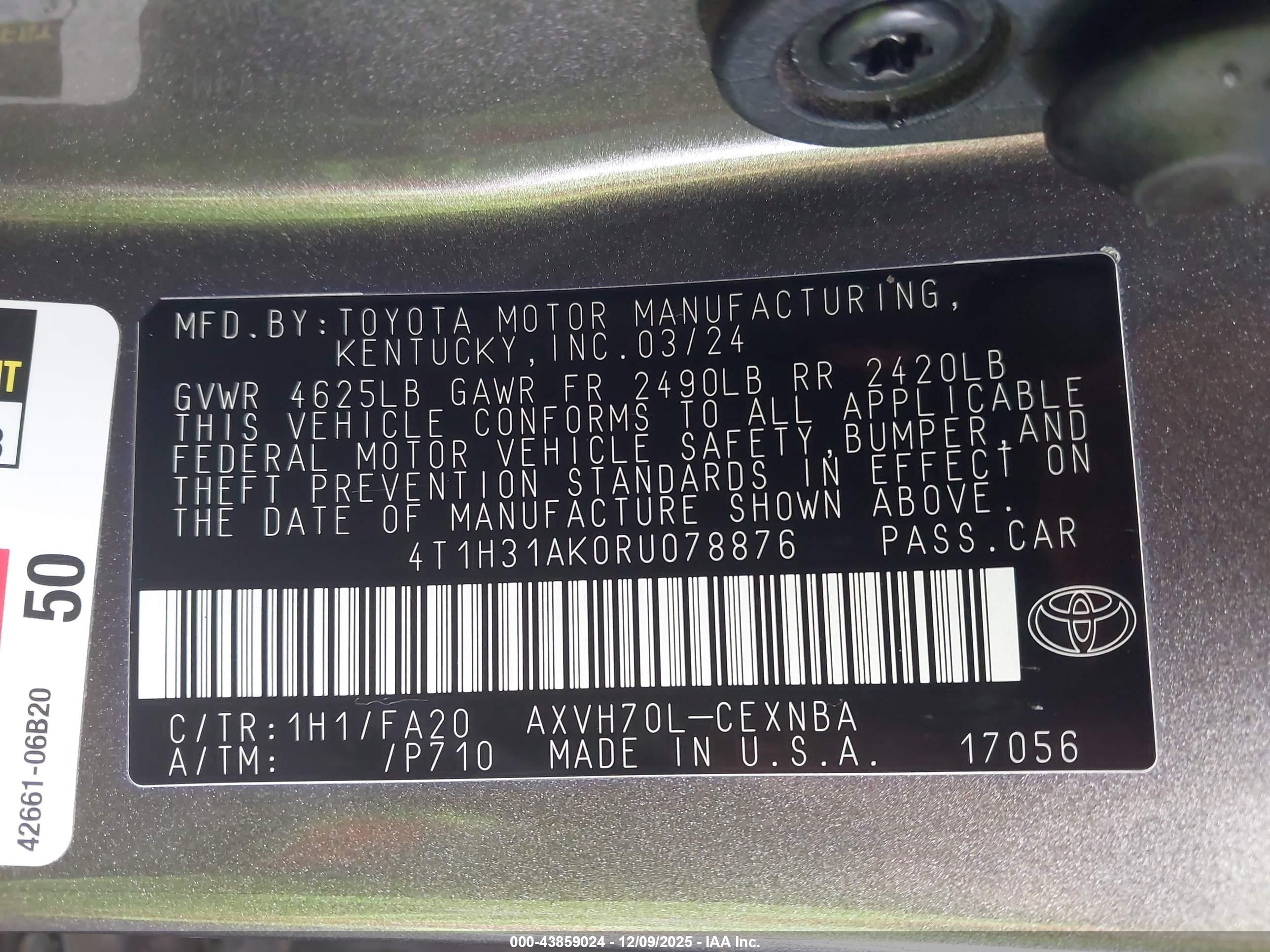 TOYOTA CAMRY image 9