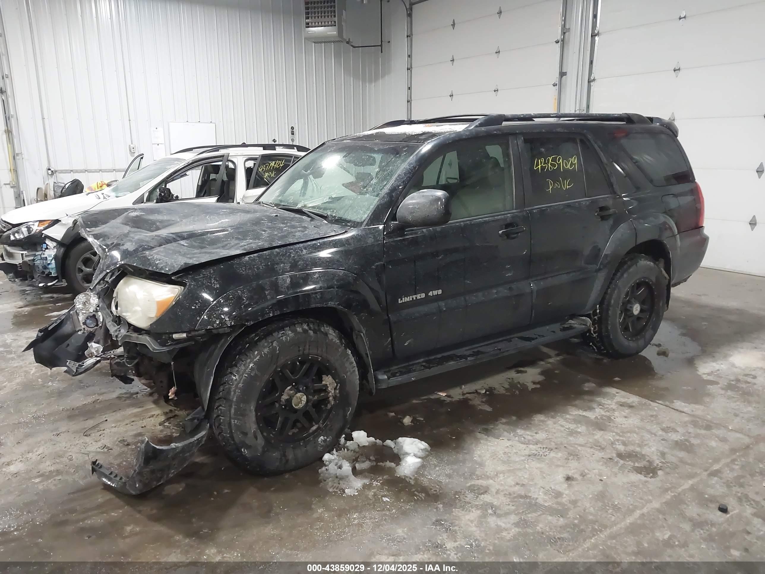 TOYOTA 4RUNNER image 2