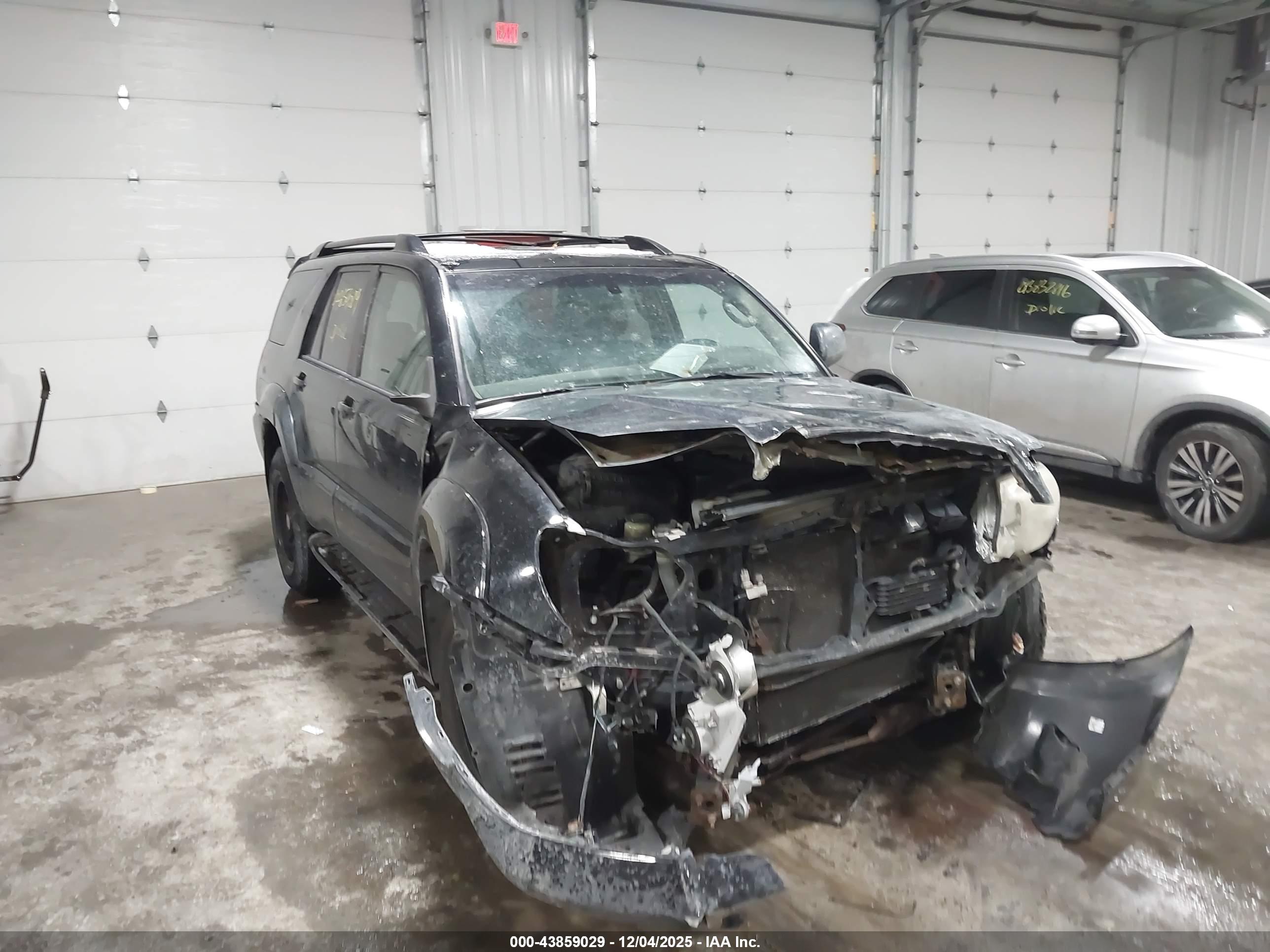 TOYOTA 4RUNNER image 6