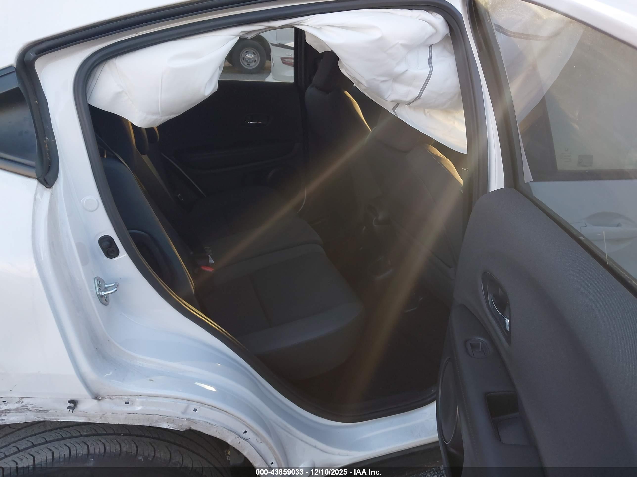 HONDA HR-V image 8