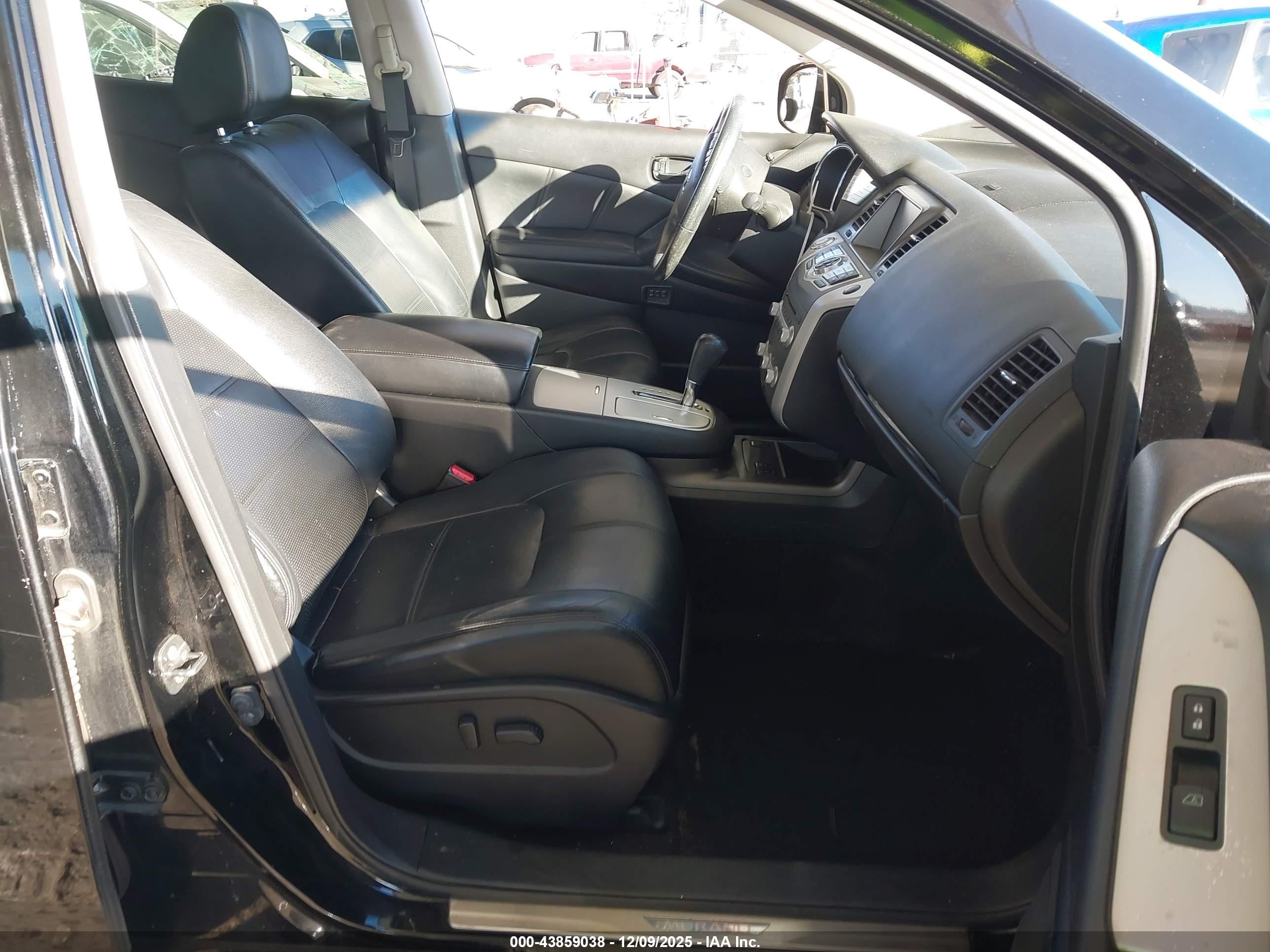 NISSAN MURANO image 5