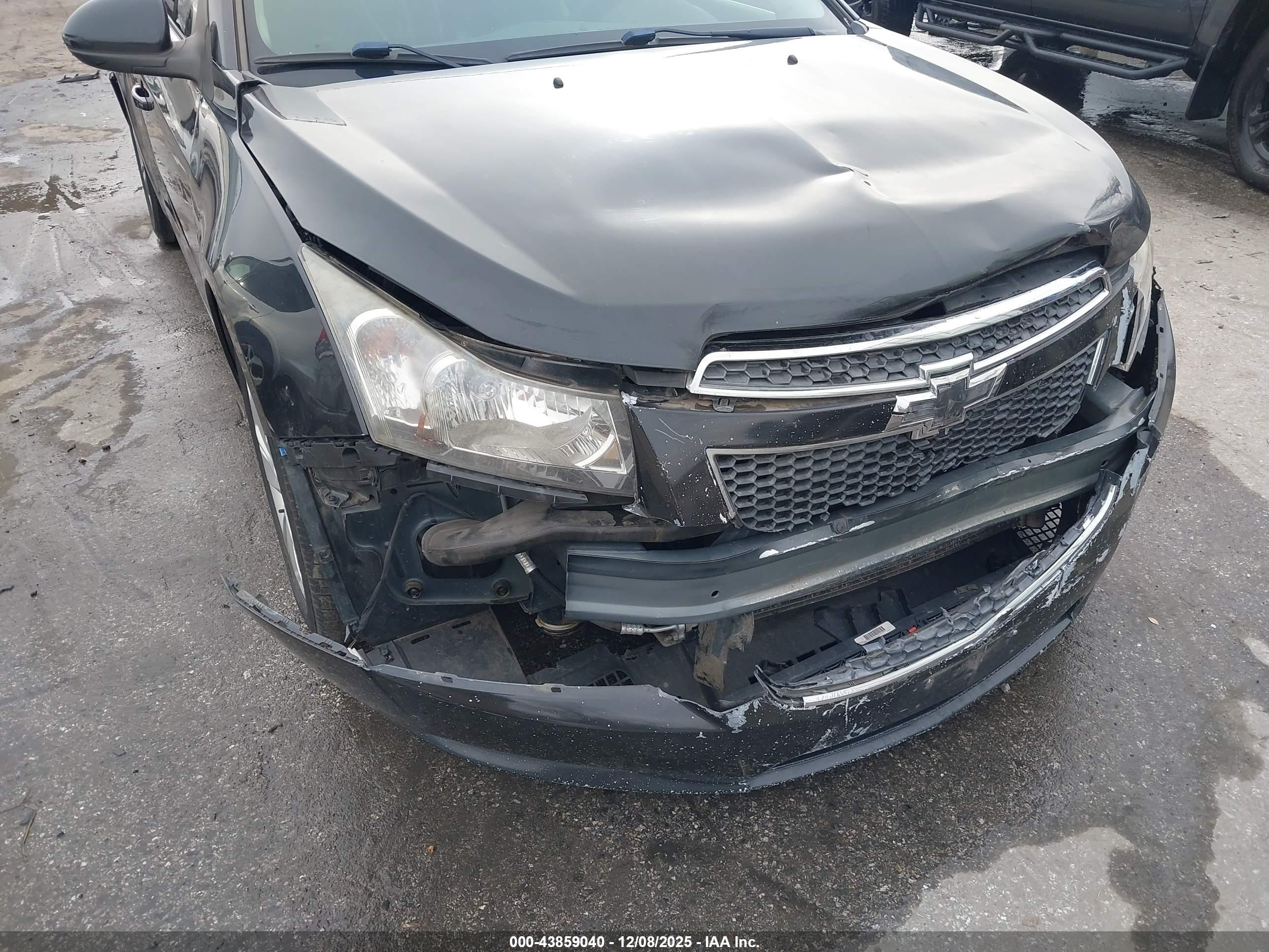 CHEVROLET CRUZE image 6