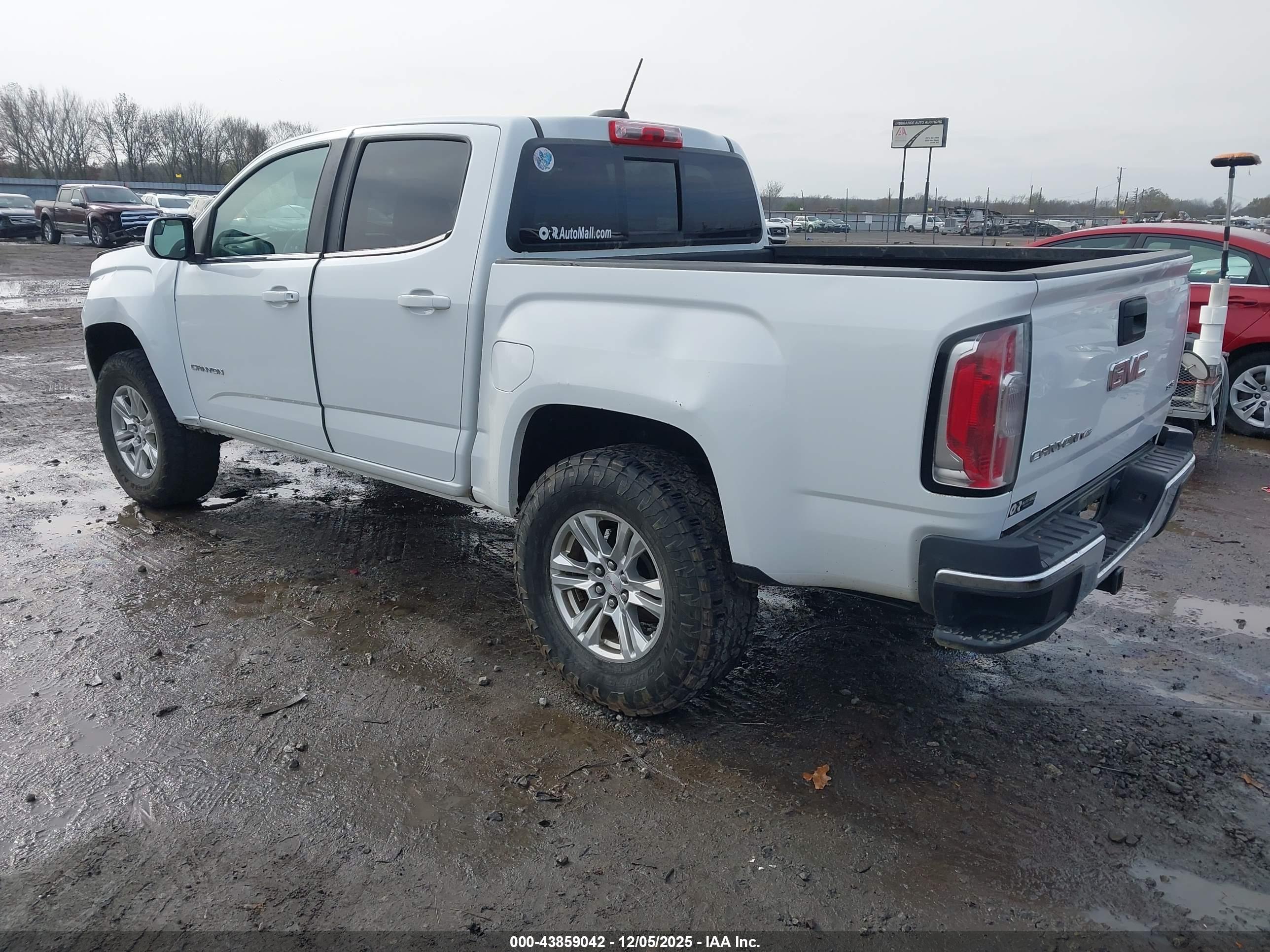 GMC CANYON image 3