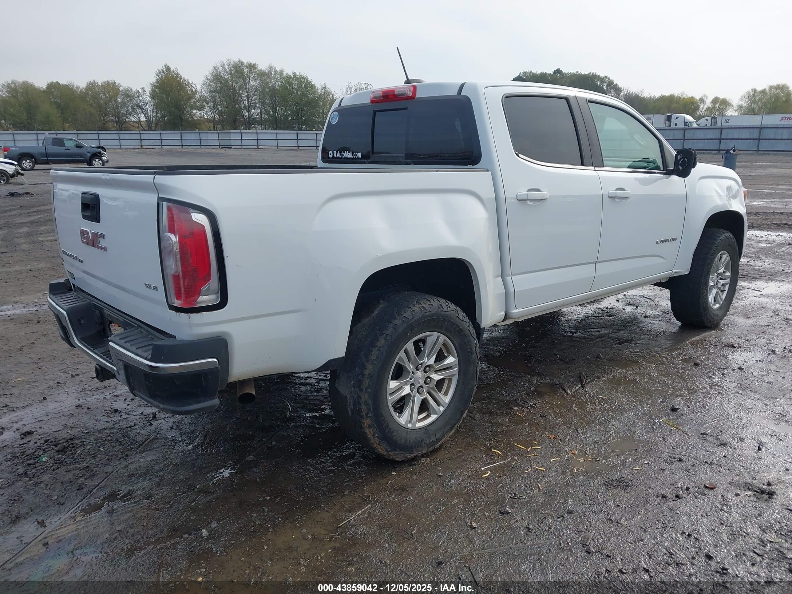 GMC CANYON image 4