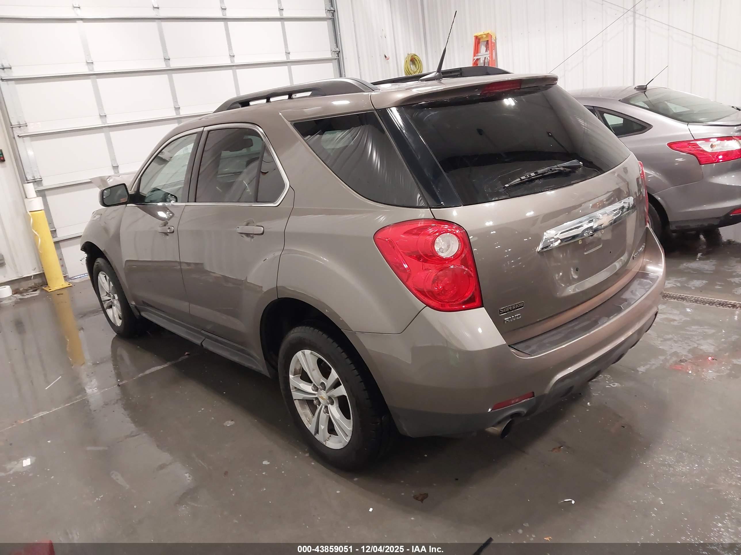 CHEVROLET EQUINOX image 3
