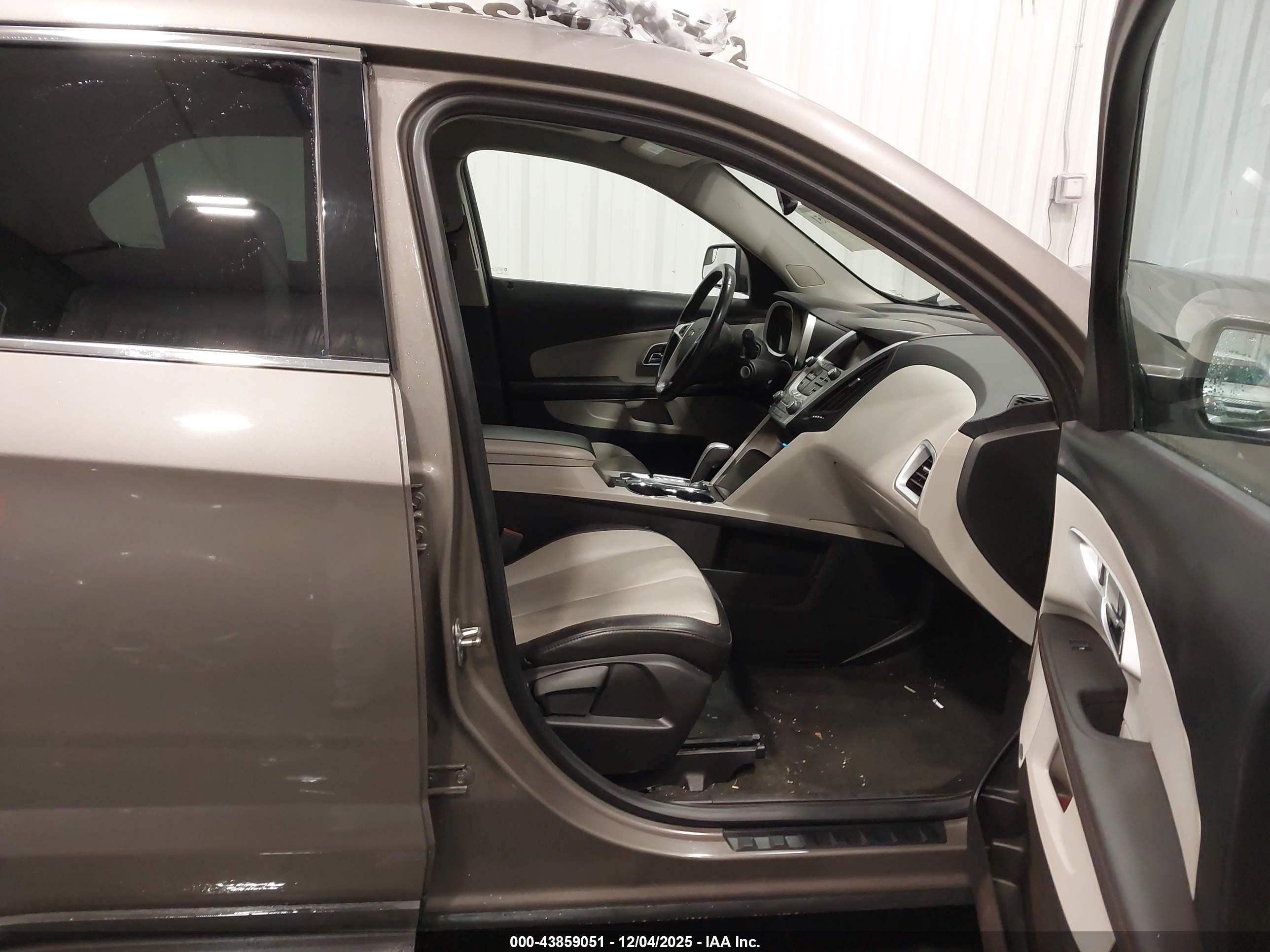 CHEVROLET EQUINOX image 5