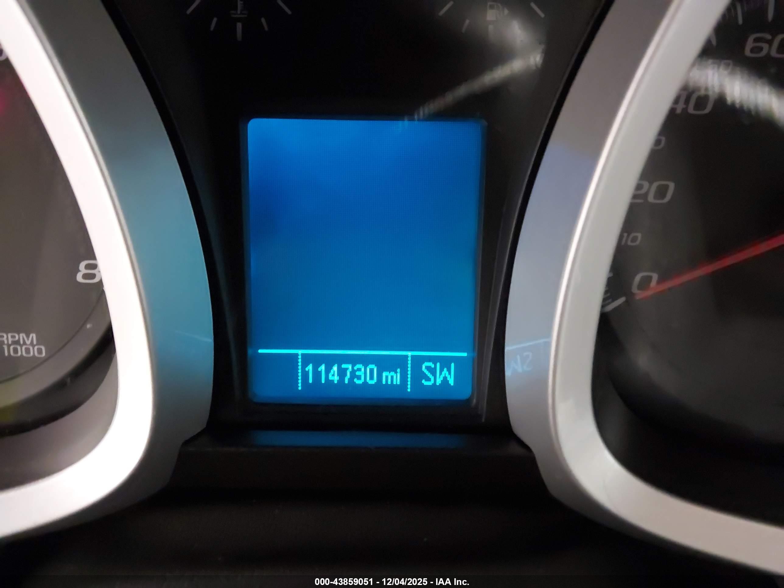 CHEVROLET EQUINOX image 7